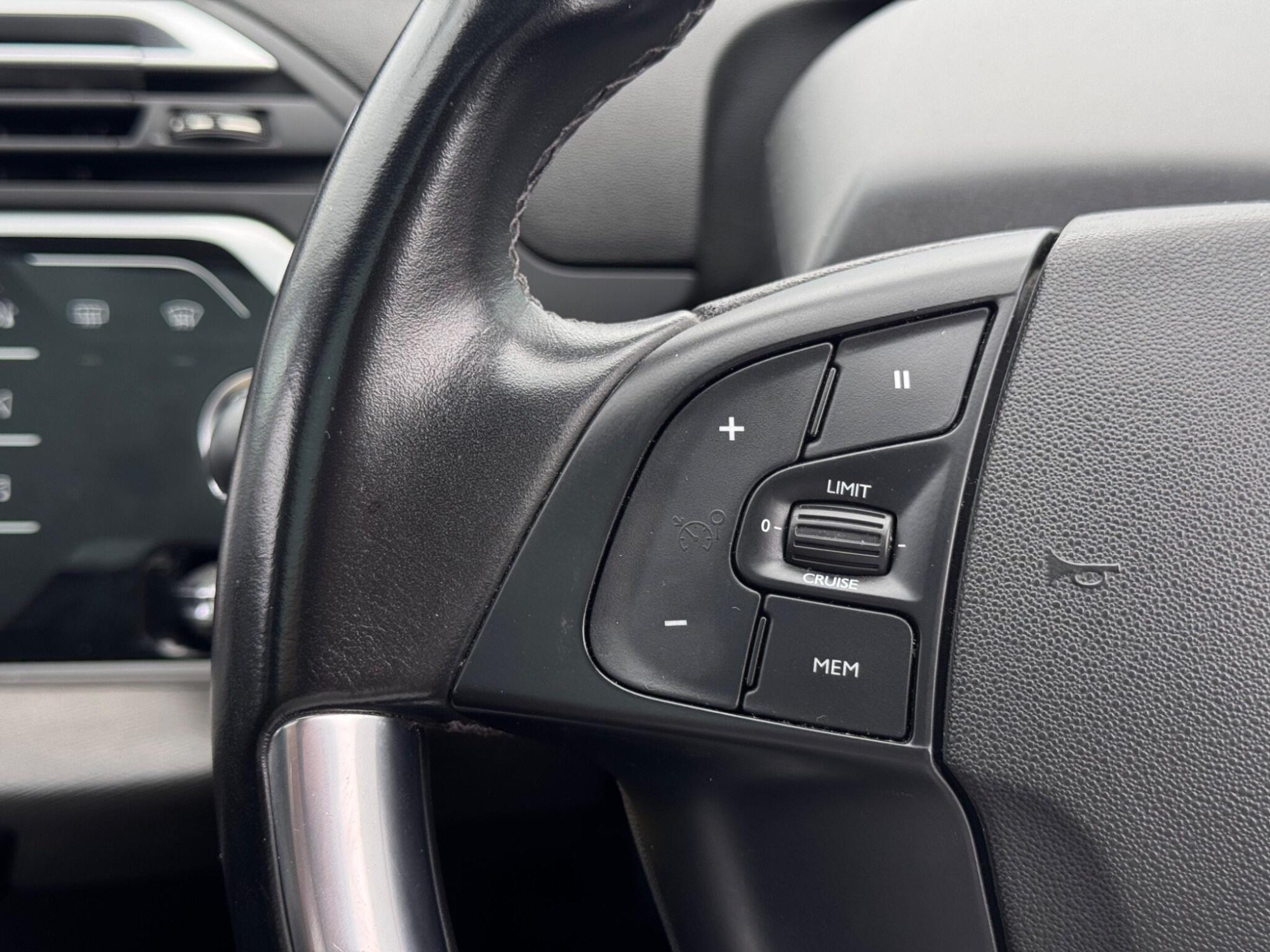 2019 Citroen Grand C4 SpaceTourer image 35