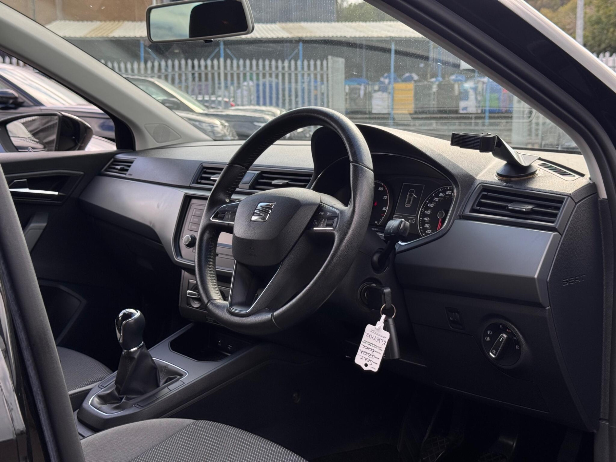 2017 SEAT Ibiza image 21