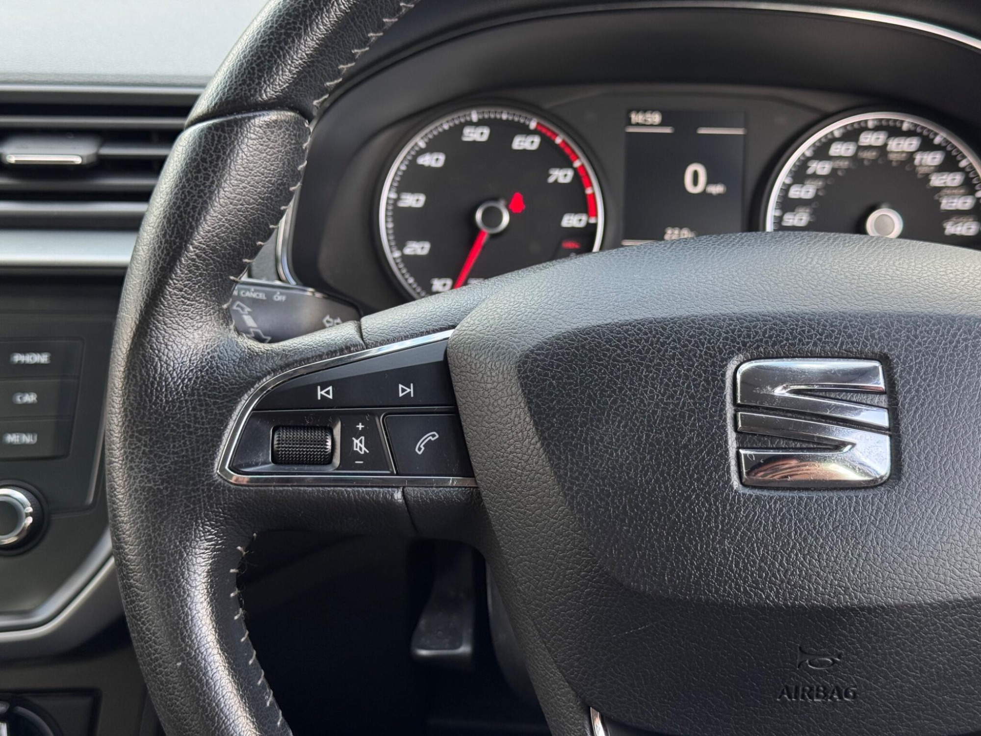 2017 SEAT Ibiza image 16