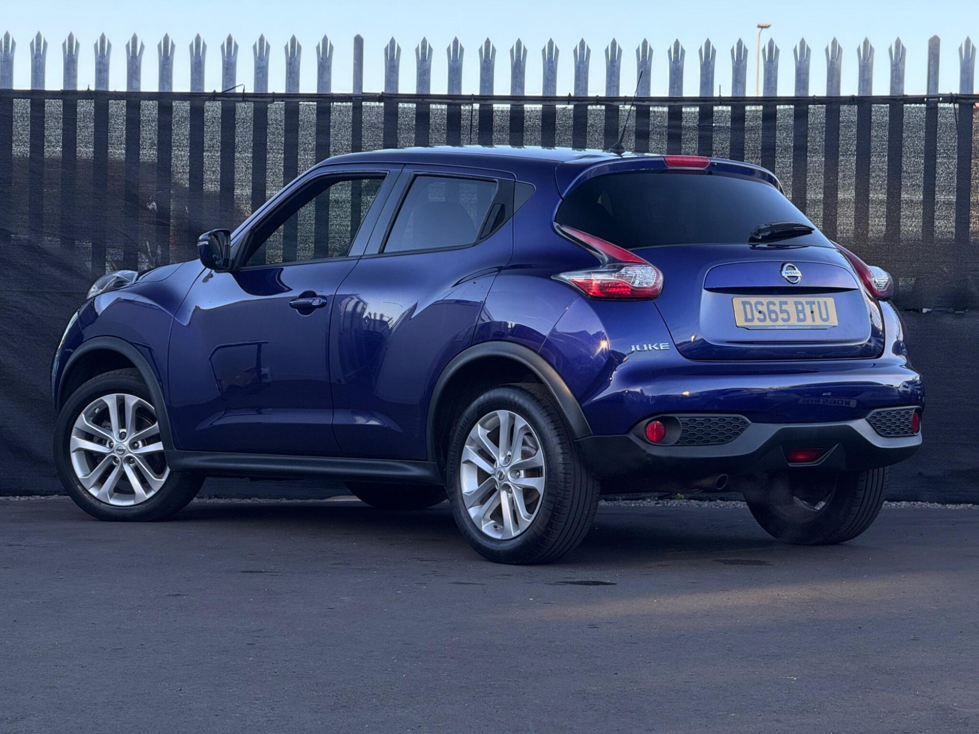 2015 Nissan Juke image 2