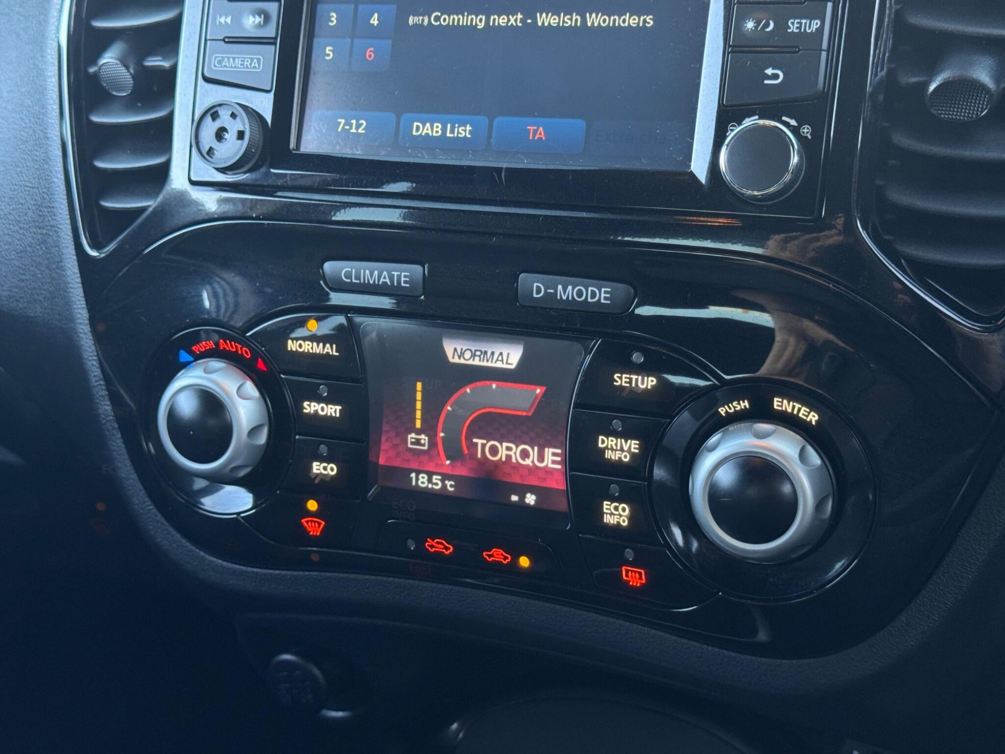 2015 Nissan Juke image 28