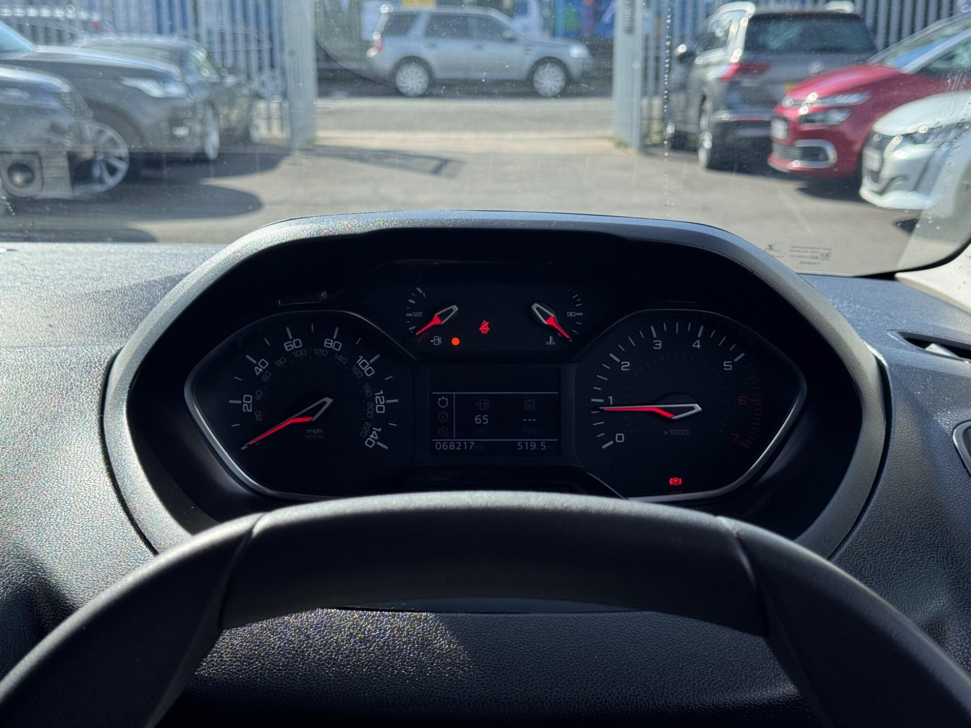 2022 Peugeot Partner image 18