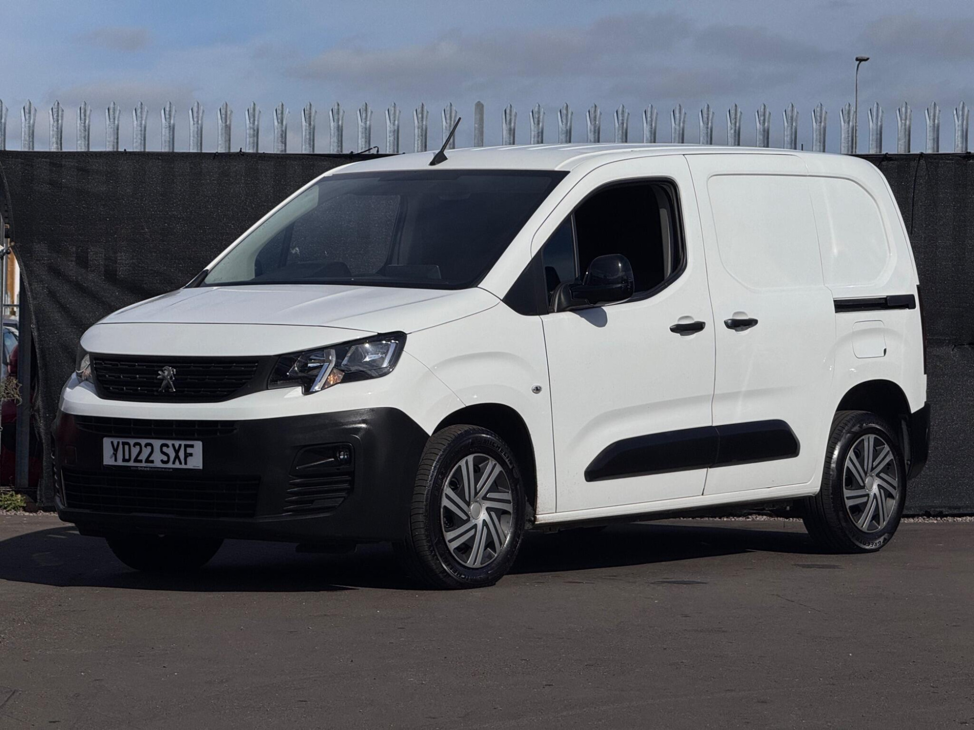 2022 Peugeot Partner image 12