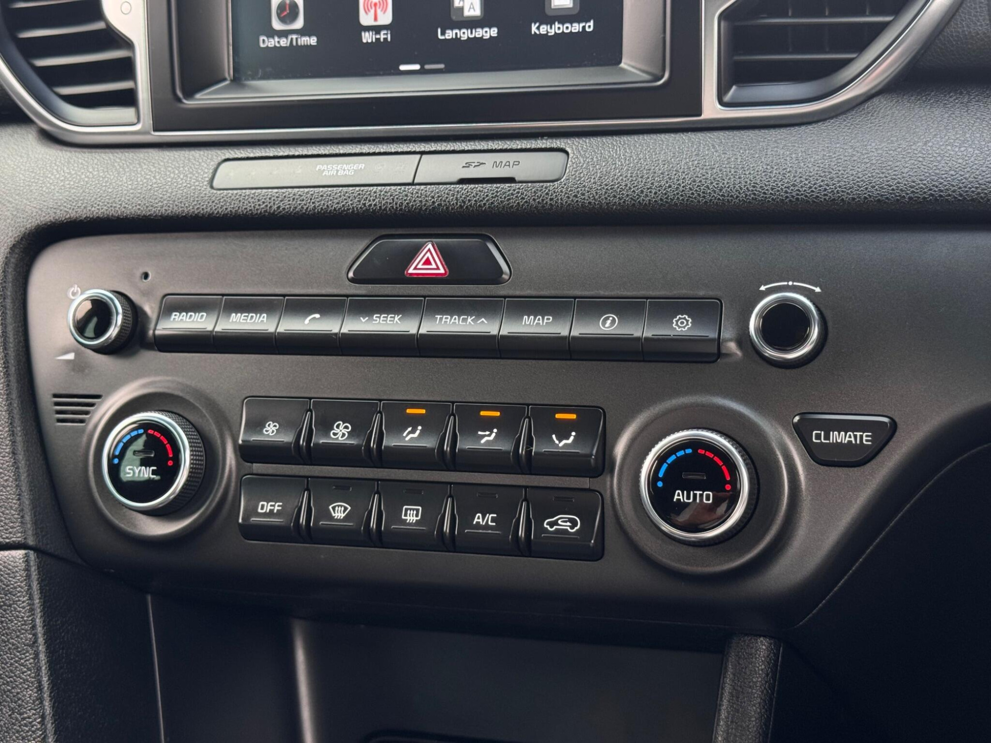 2017 Kia Sportage image 25