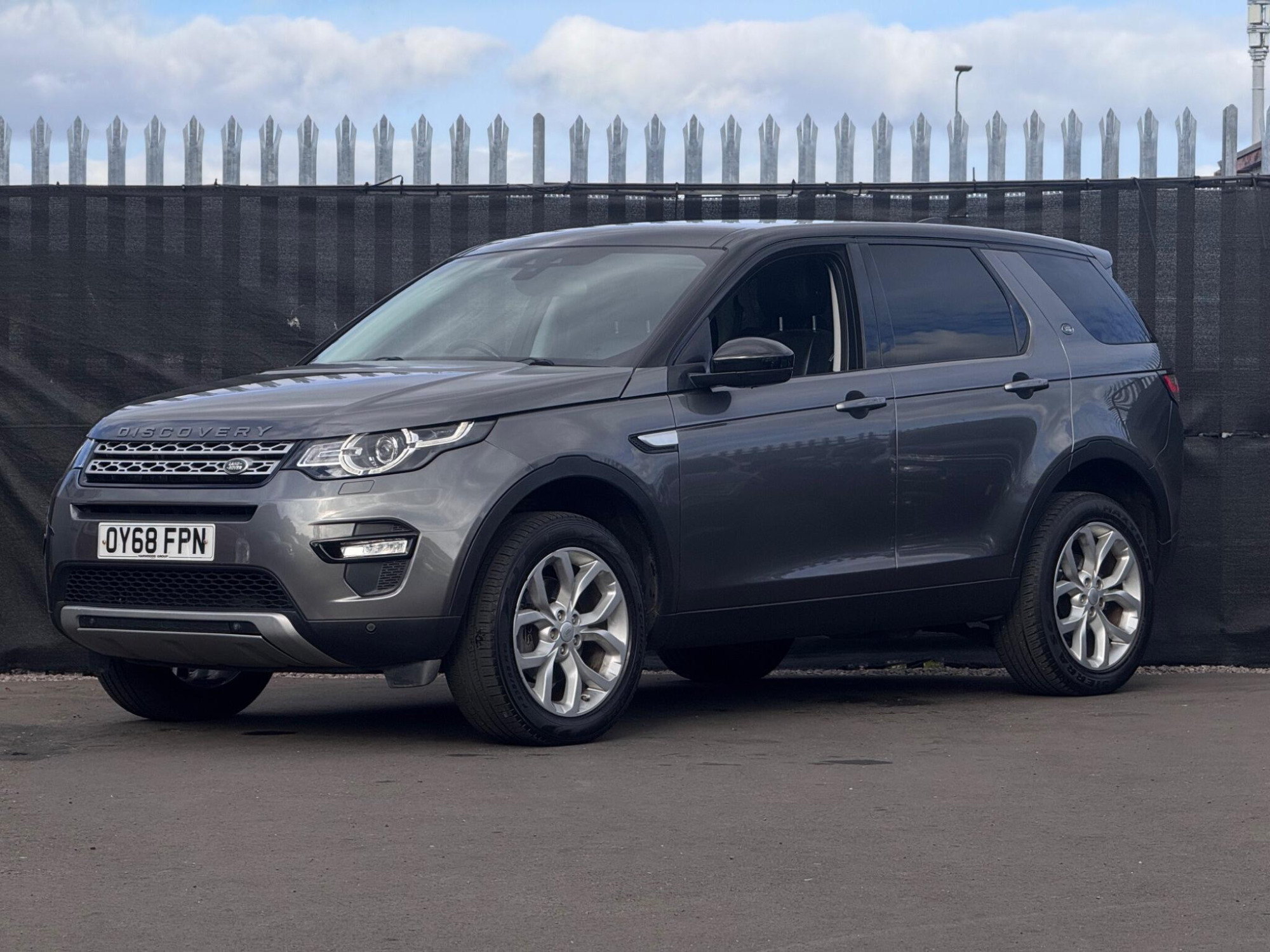 2018 Land Rover Discovery Sport image 6