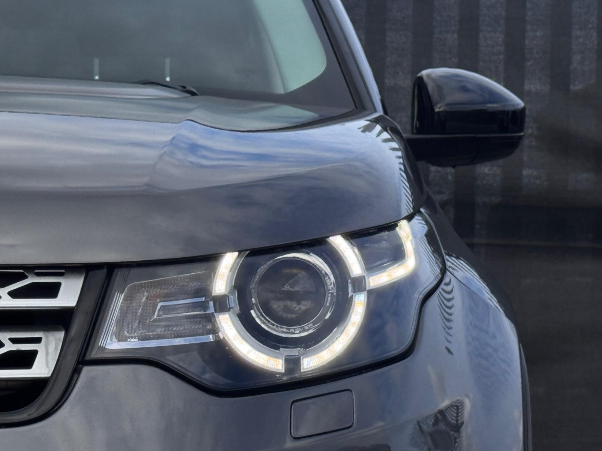 2018 Land Rover Discovery Sport image 5
