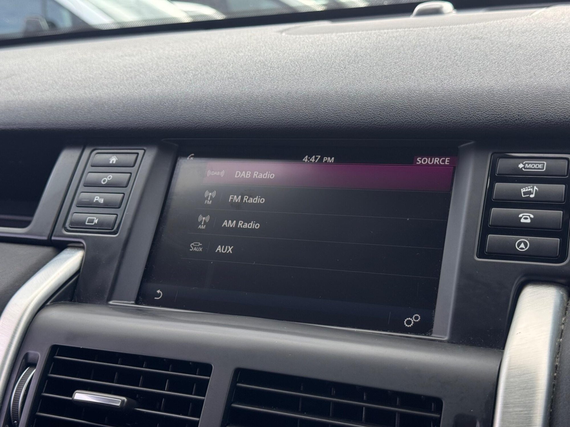 2018 Land Rover Discovery Sport image 36