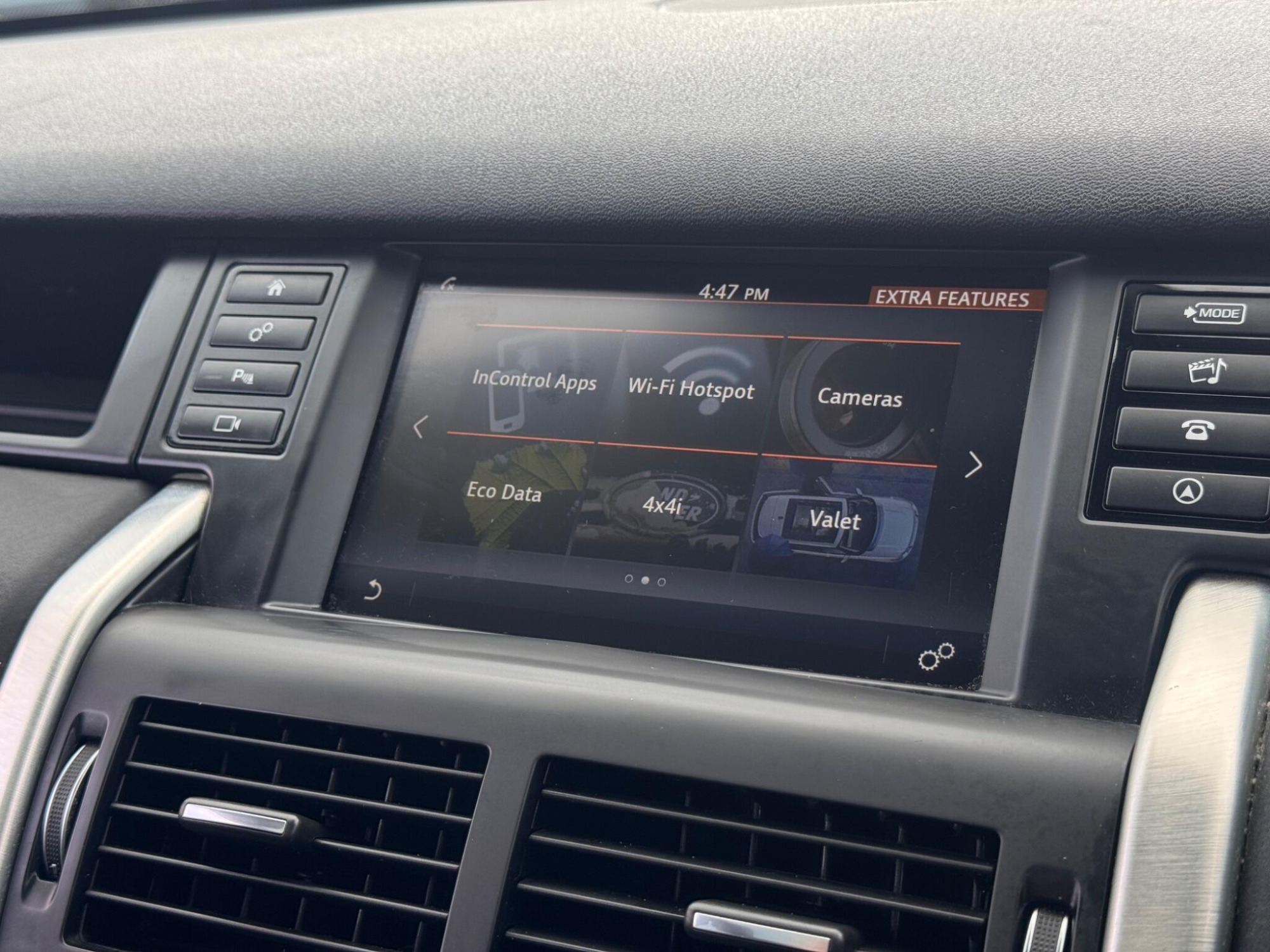 2018 Land Rover Discovery Sport image 33
