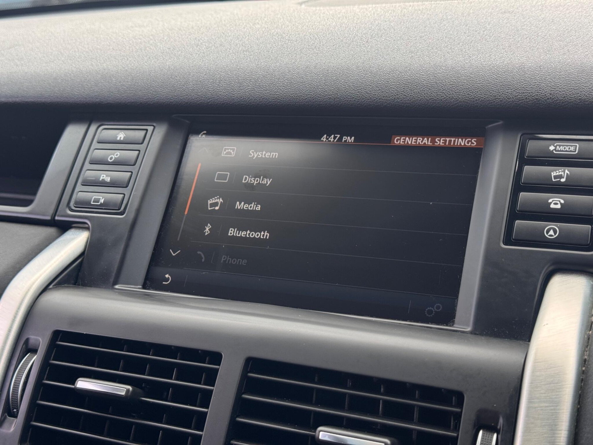 2018 Land Rover Discovery Sport image 34