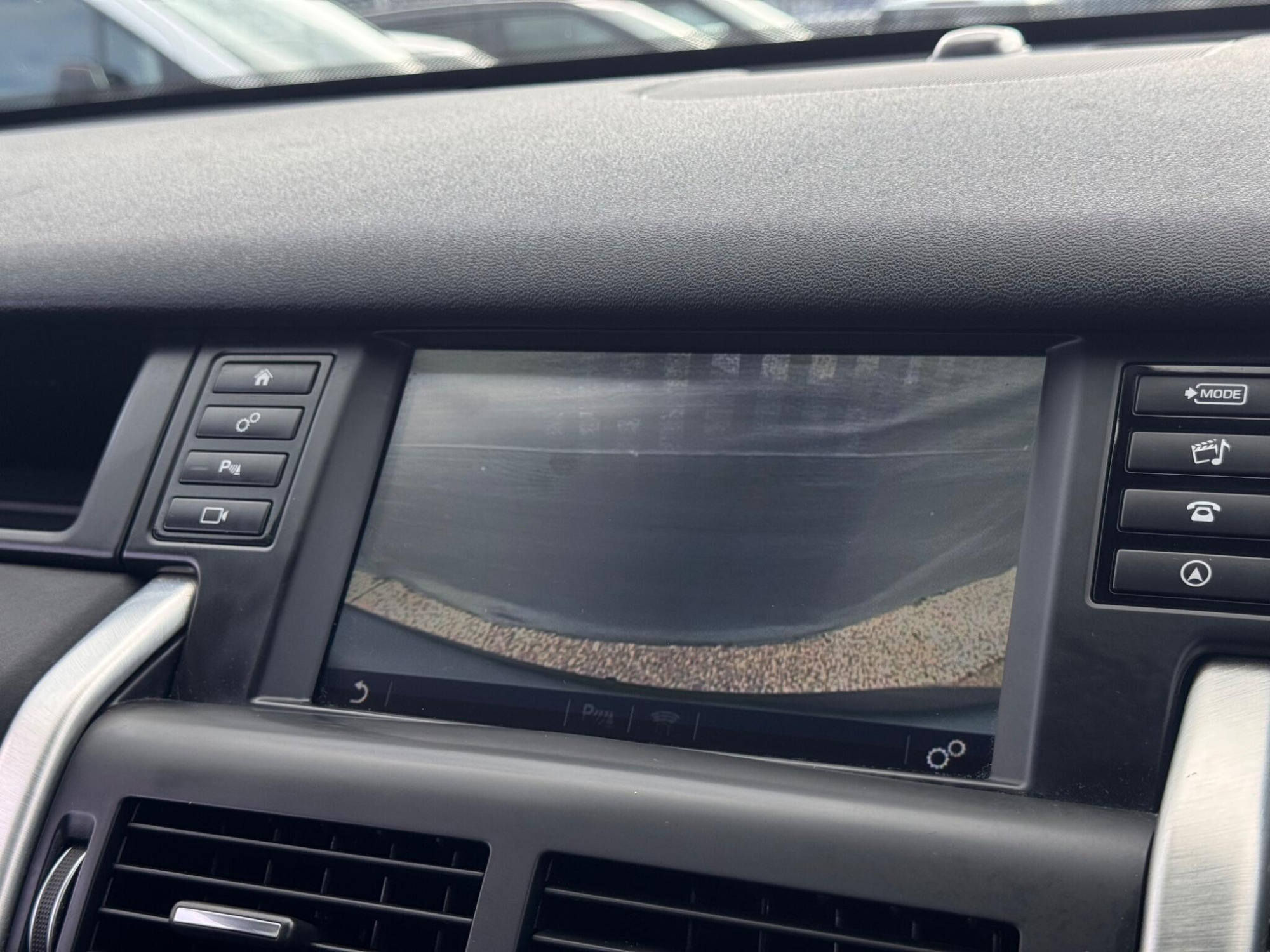 2018 Land Rover Discovery Sport image 35