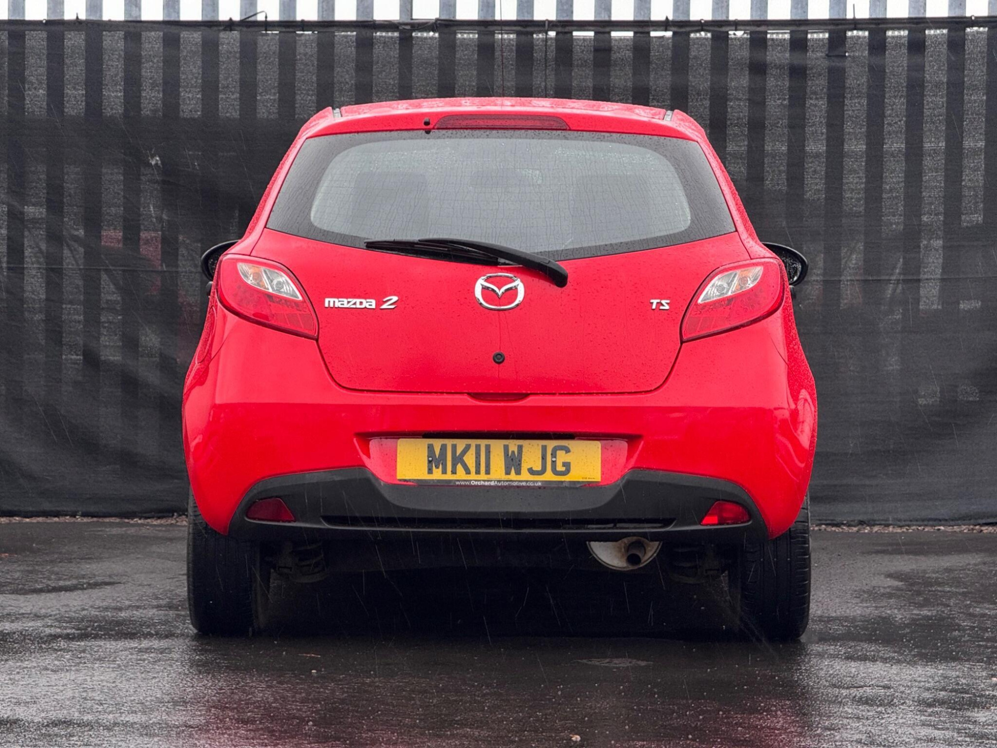 2011 Mazda Mazda2 image 9