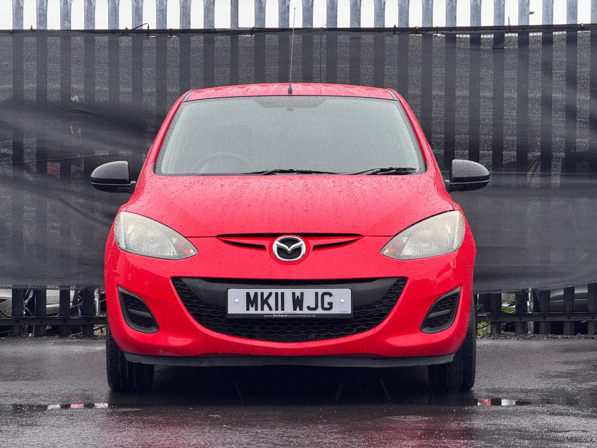 2011 Mazda Mazda2 image 3