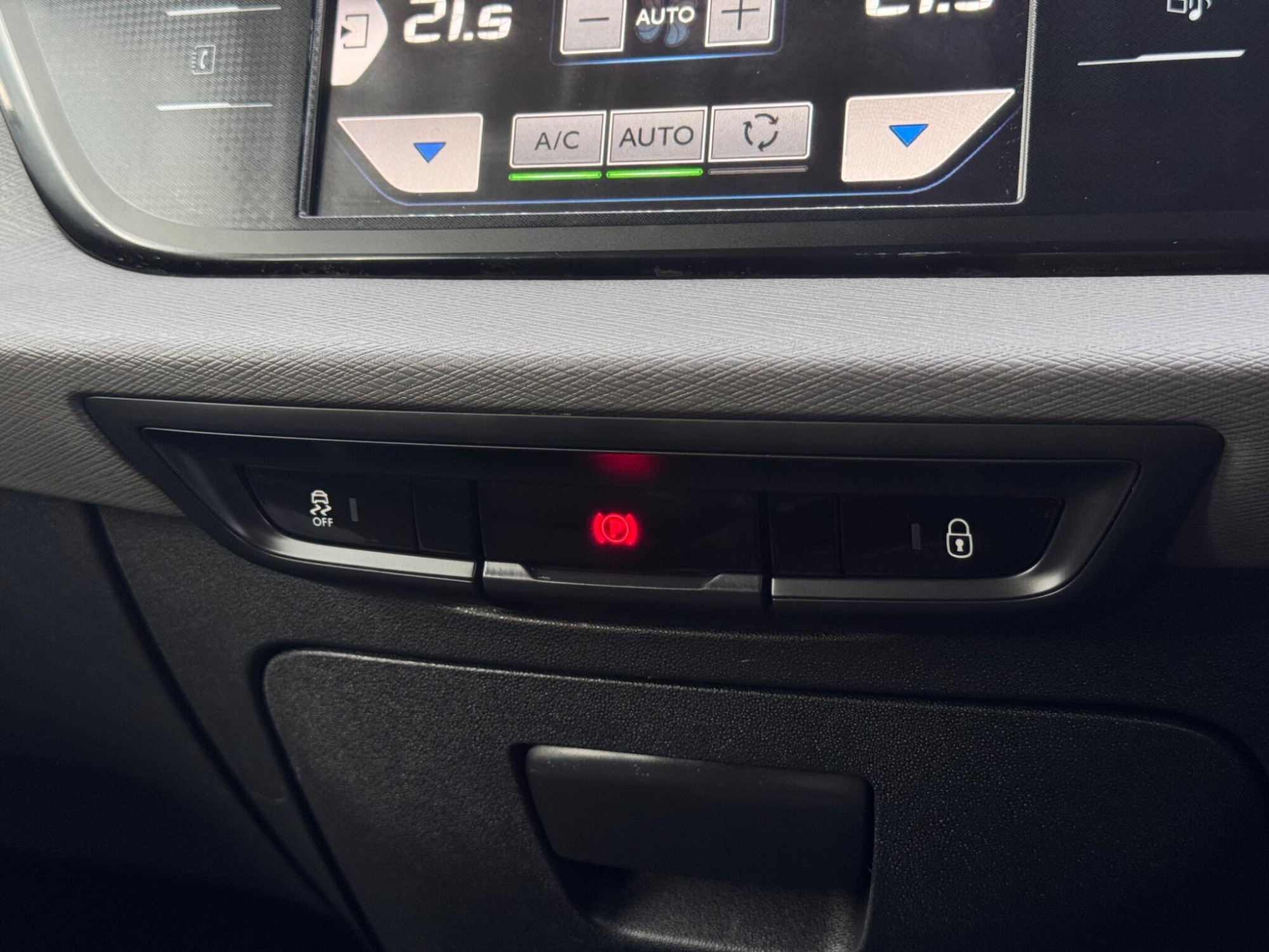 2015 Citroen Grand C4 Picasso image 23