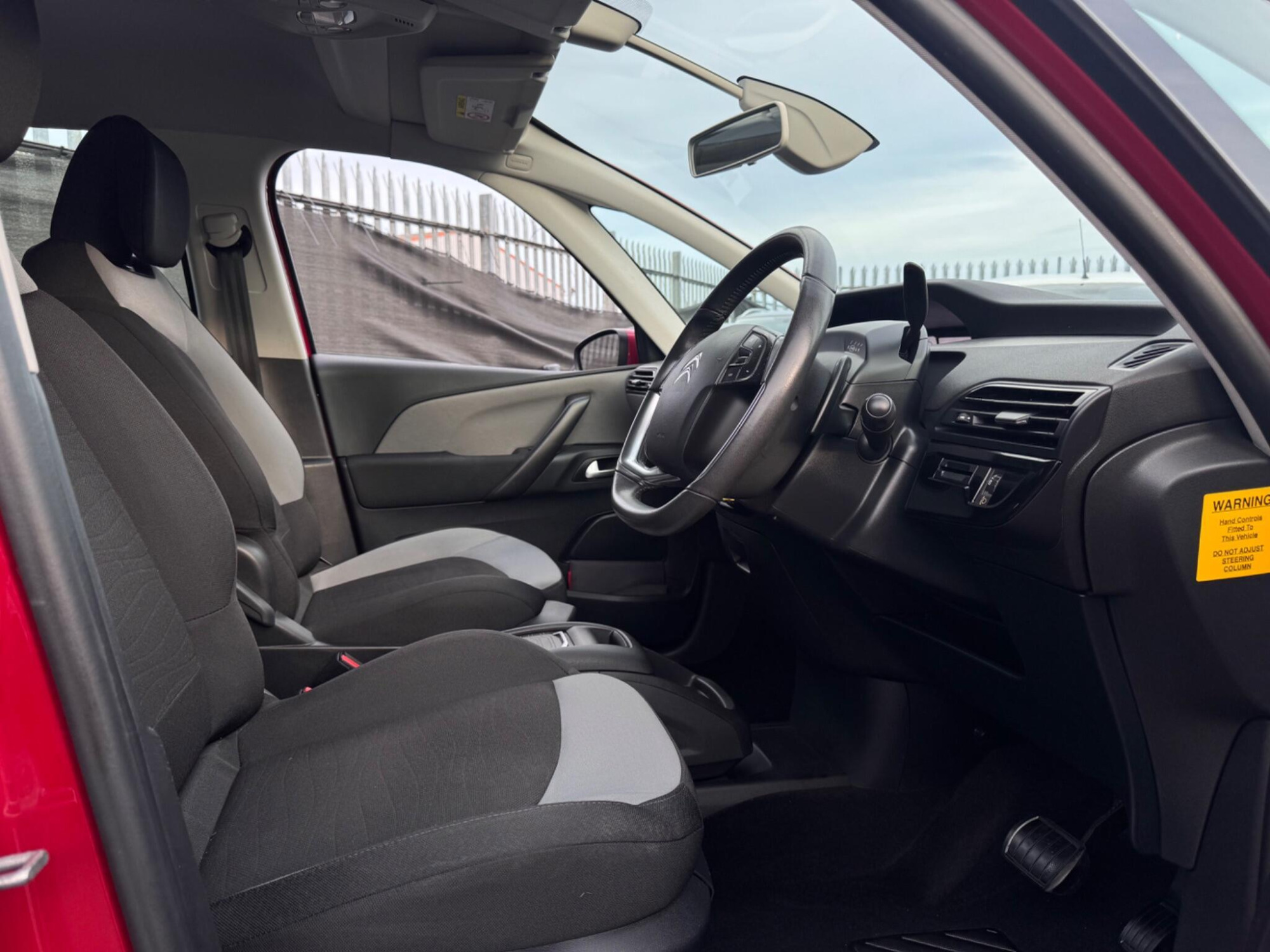 2015 Citroen Grand C4 Picasso image 19