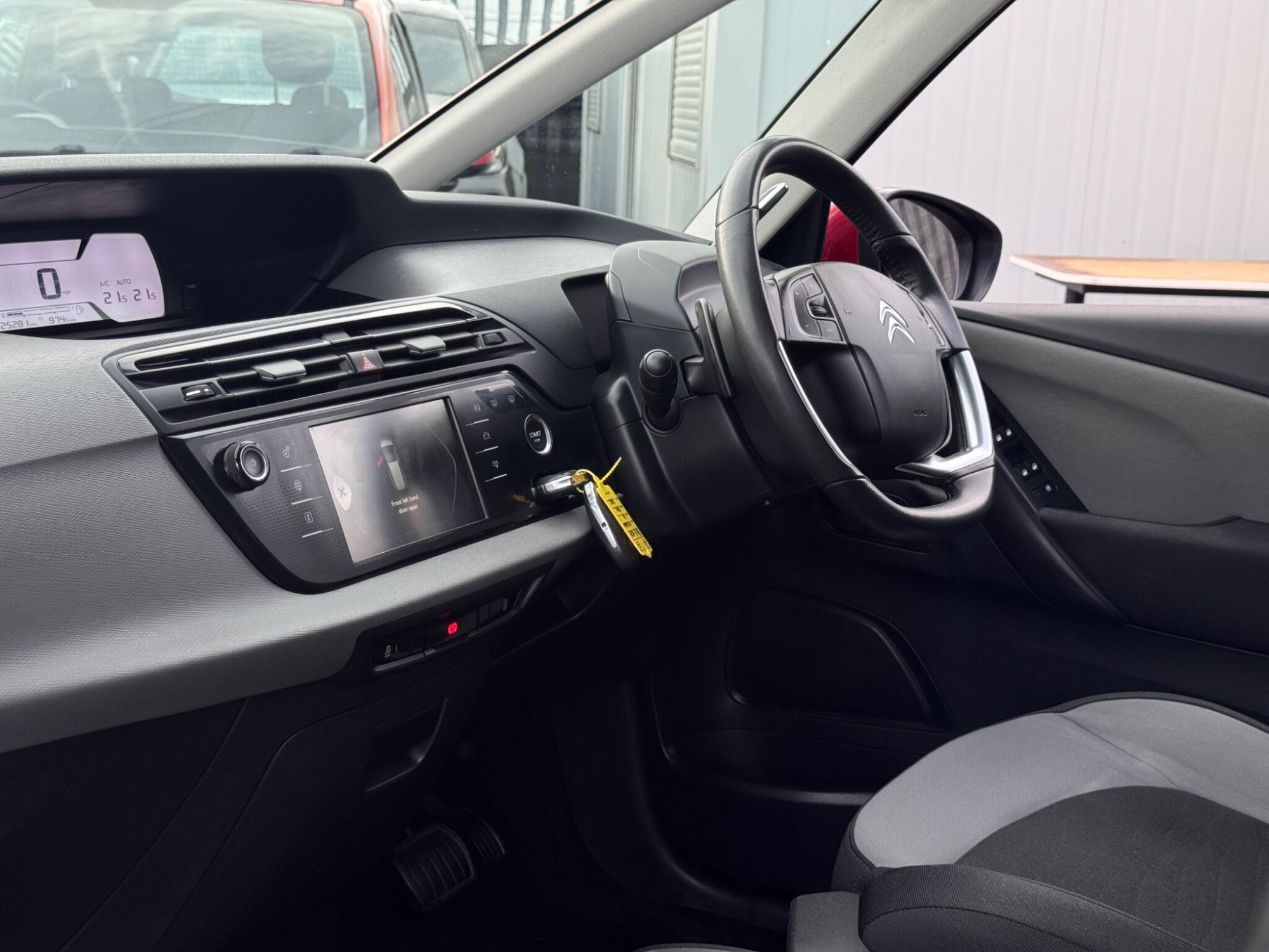 2015 Citroen Grand C4 Picasso image 16
