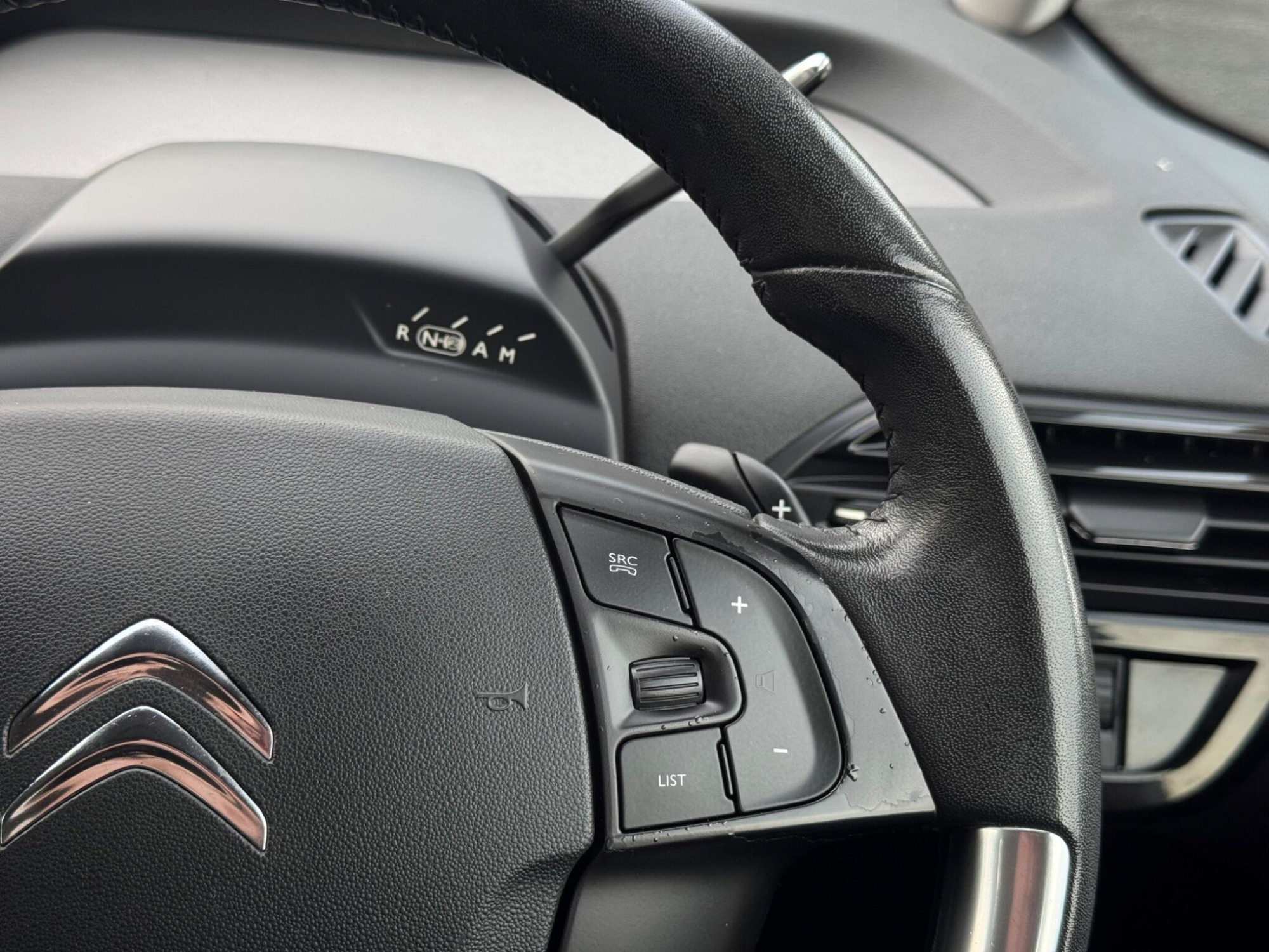 2015 Citroen Grand C4 Picasso image 21