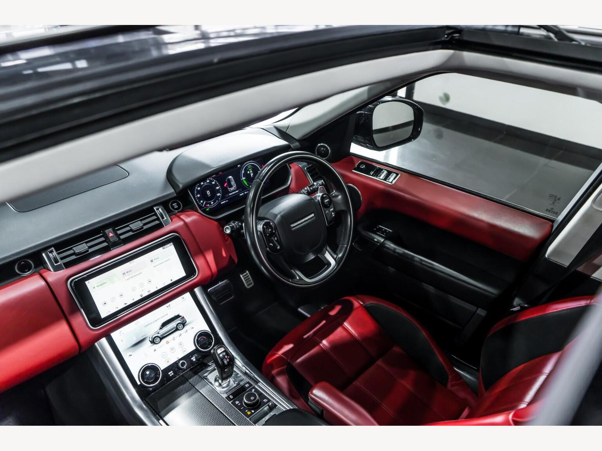 2019 Land Rover RANGE ROVER SPORT image 11
