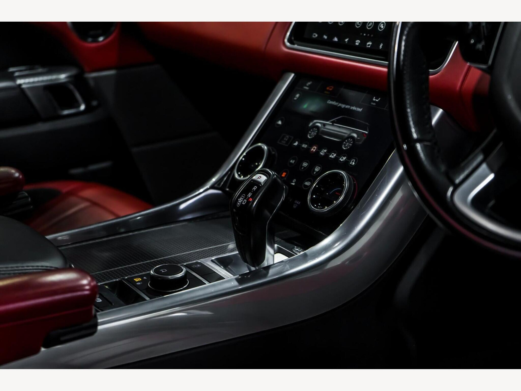 2019 Land Rover RANGE ROVER SPORT image 21