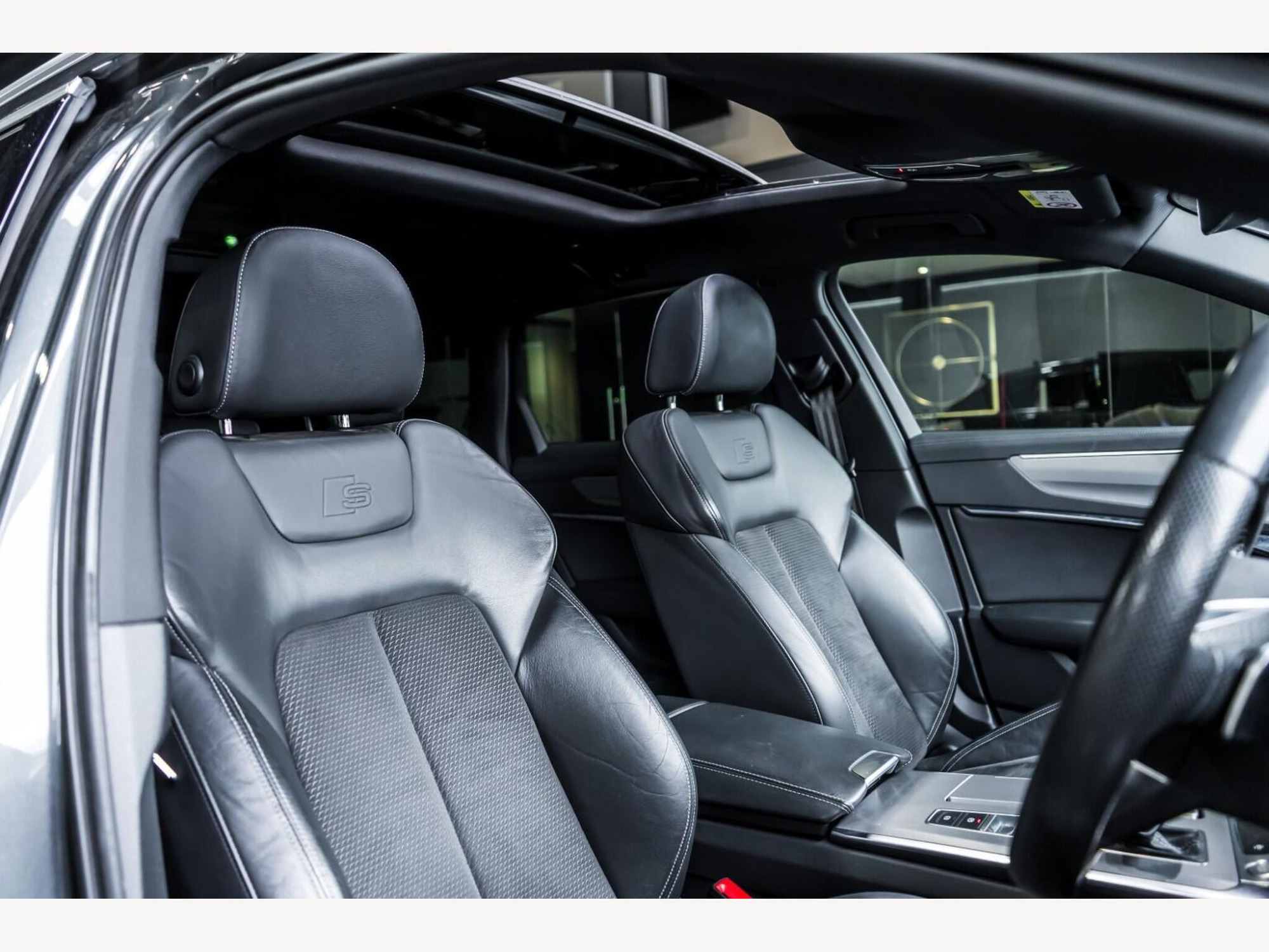 2020 Audi A6 AVANT image 10