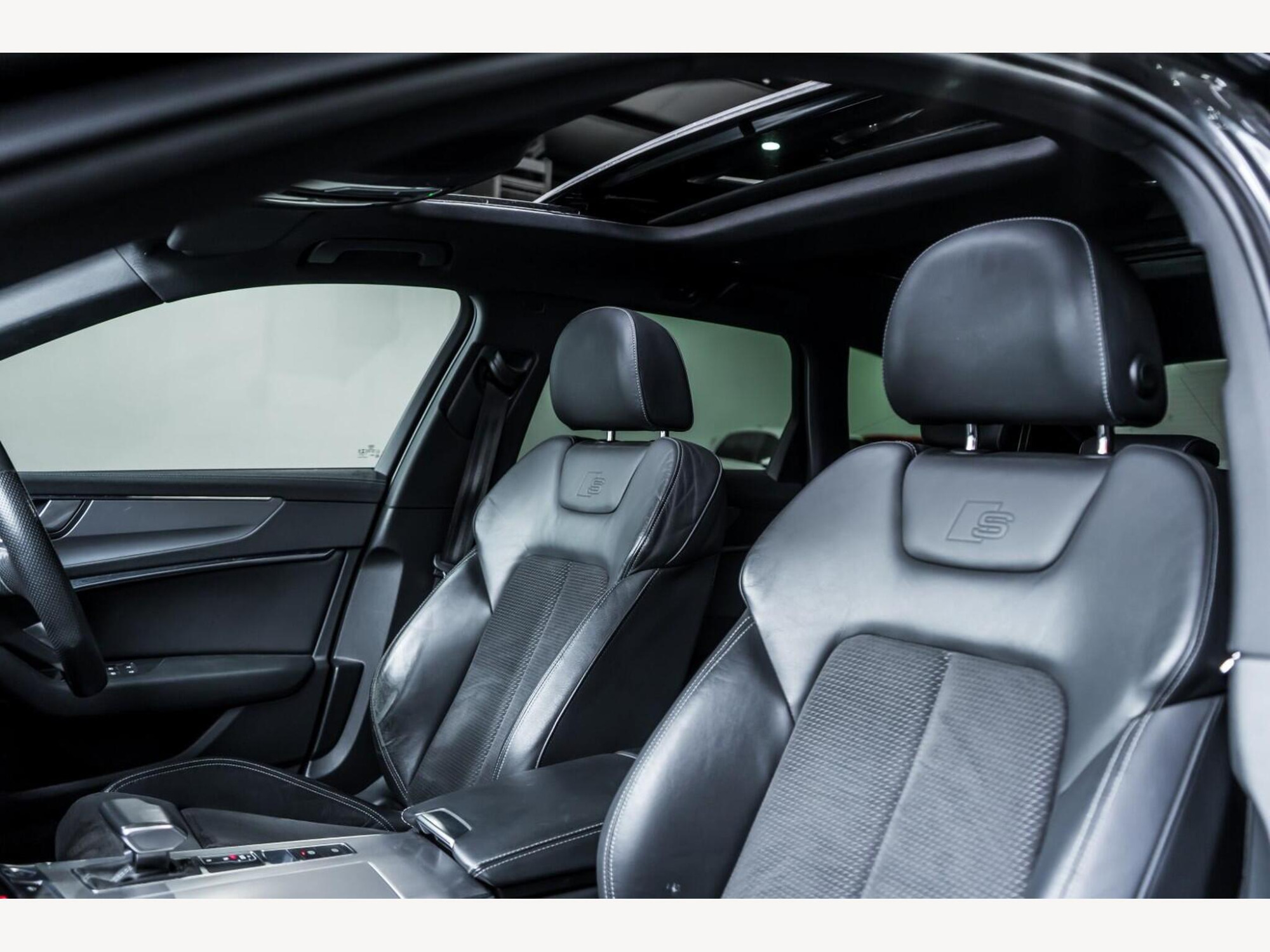 2020 Audi A6 AVANT image 11