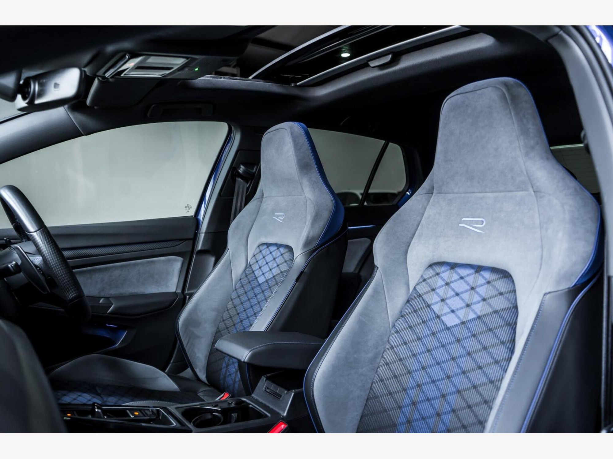 2024 Volkswagen GOLF image 13