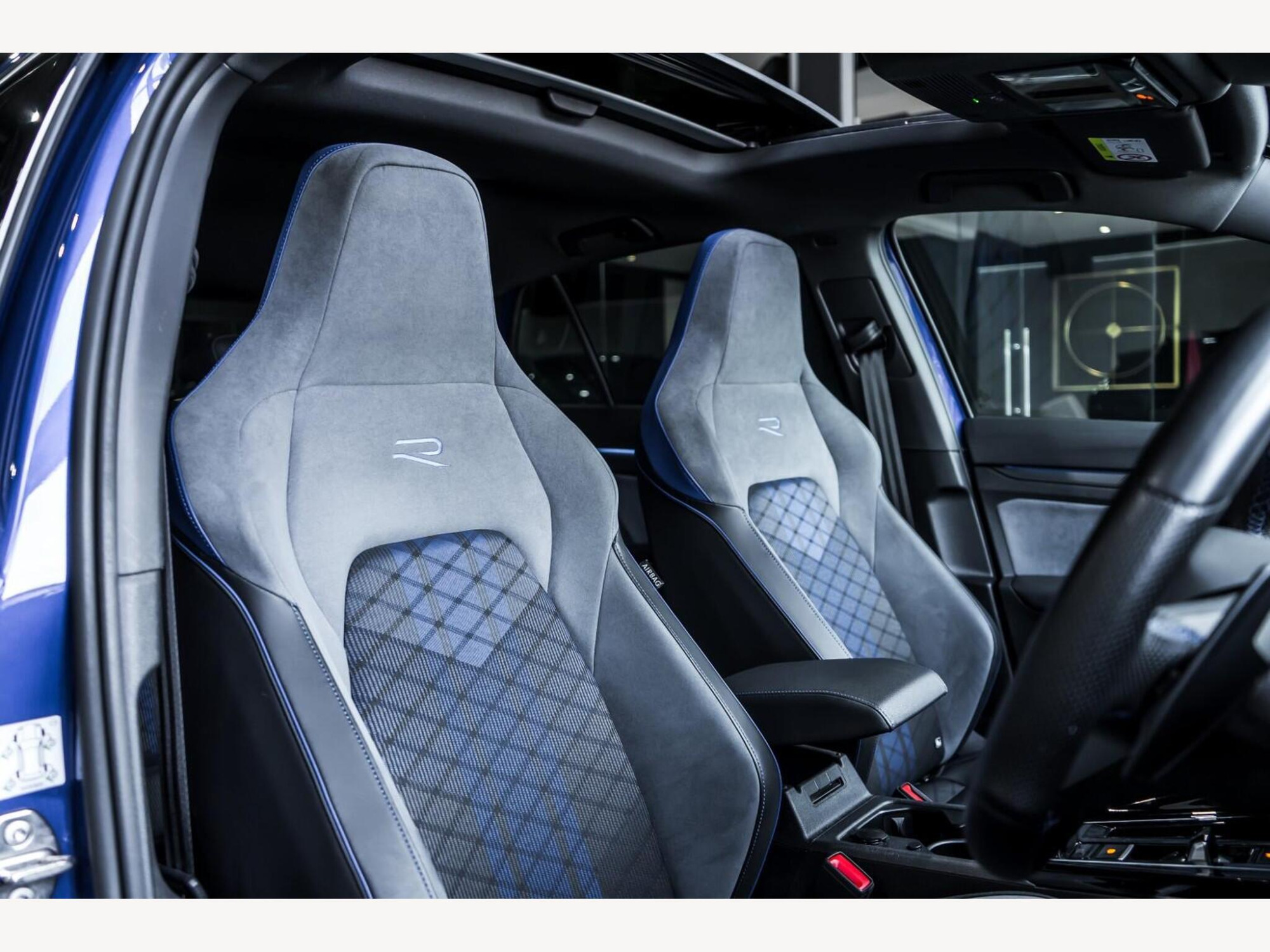 2024 Volkswagen GOLF image 12
