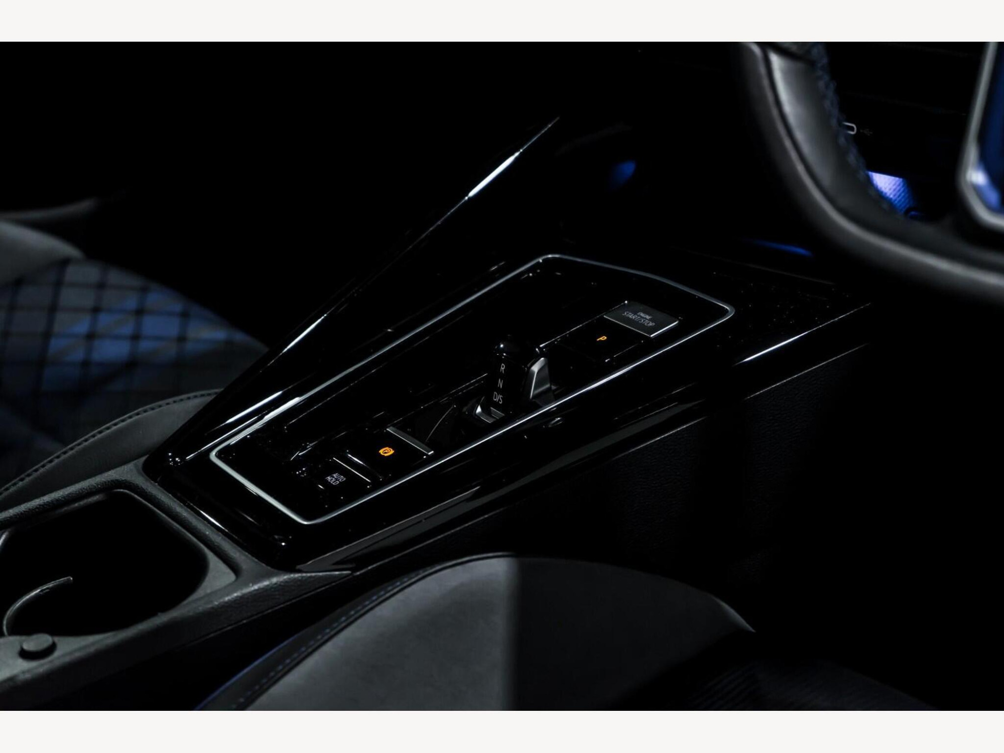 2024 Volkswagen GOLF image 19