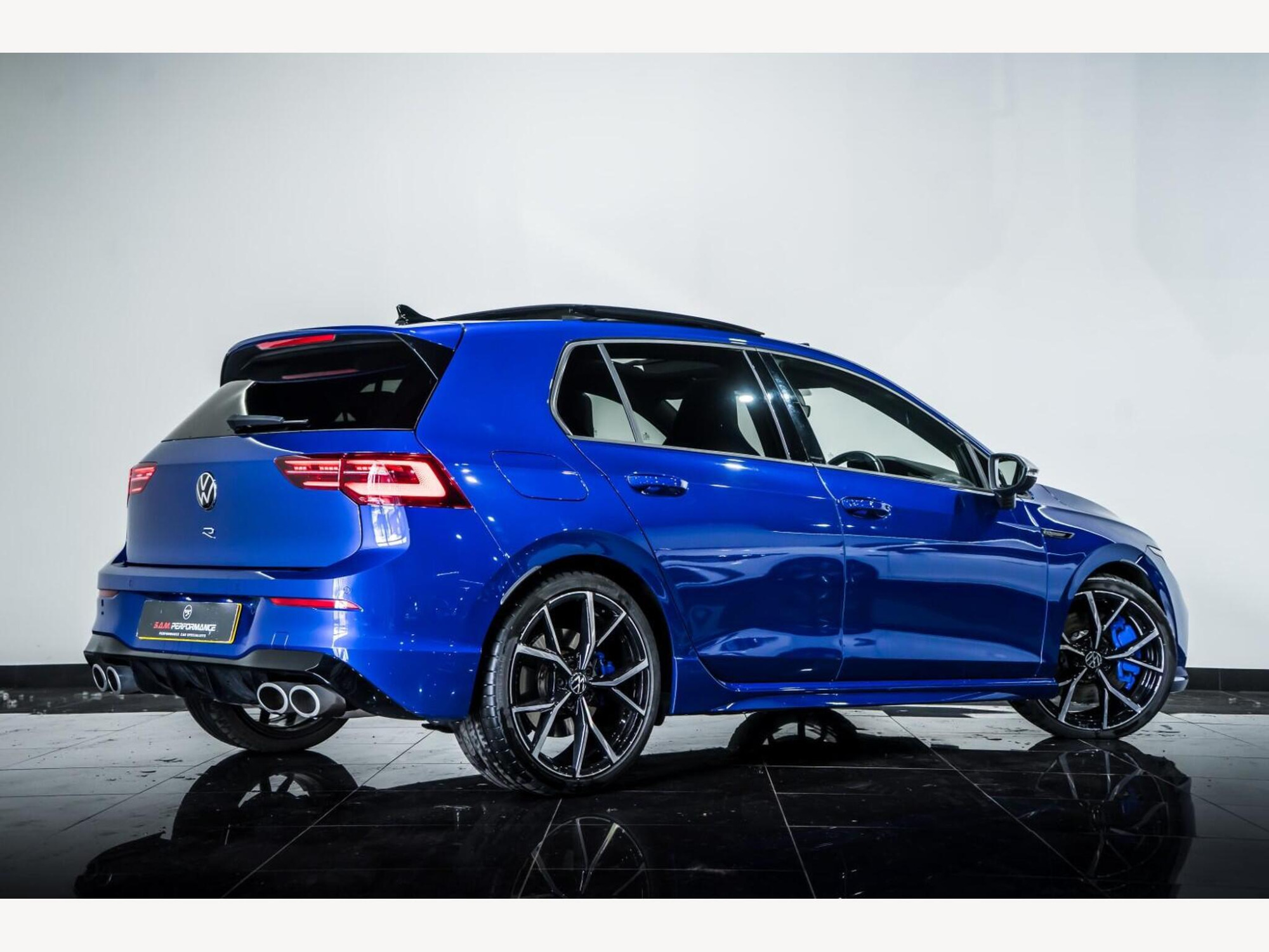2024 Volkswagen GOLF image 3