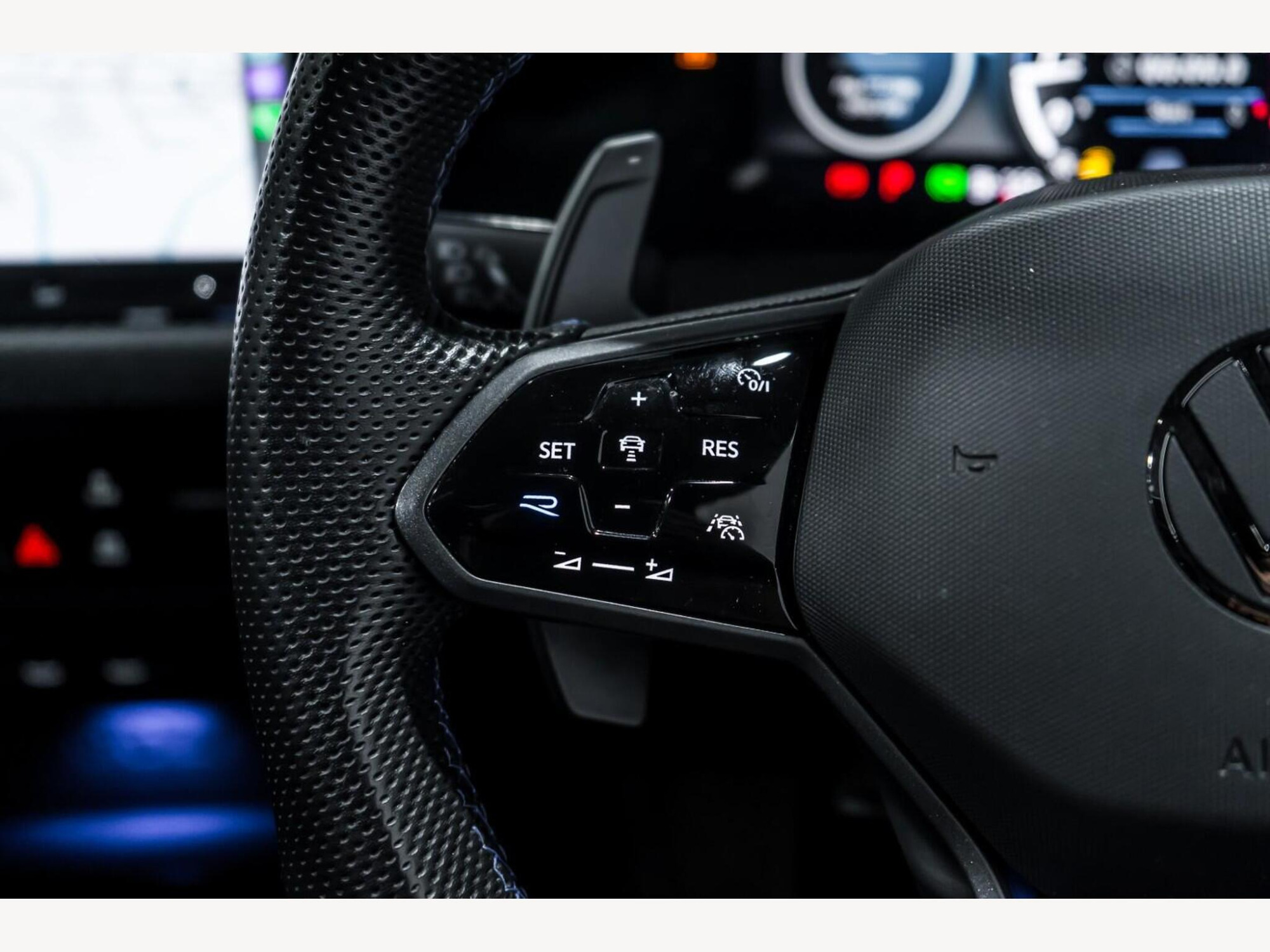 2024 Volkswagen GOLF image 16