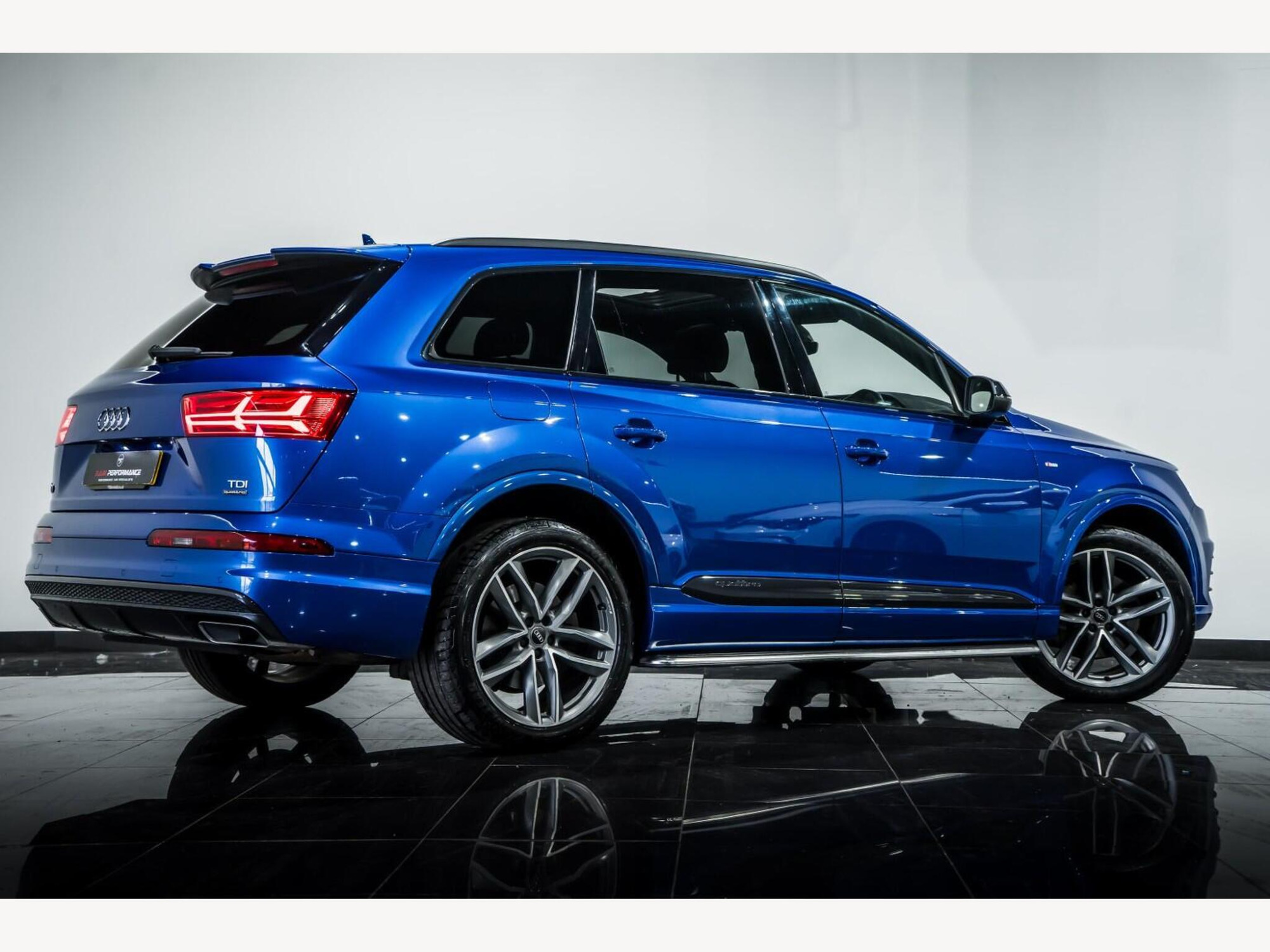 2017 Audi Q7 image 3