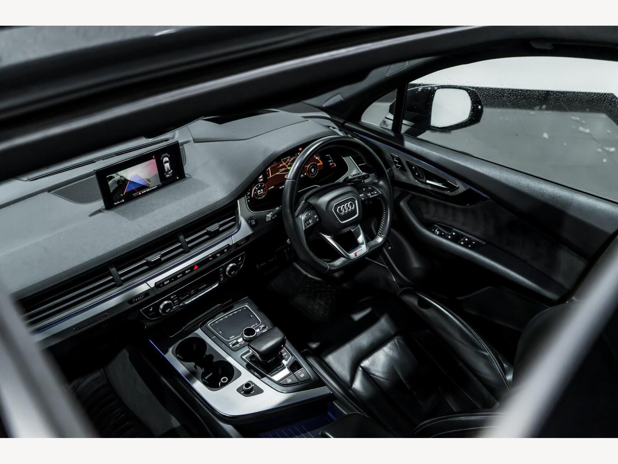2017 Audi Q7 image 10