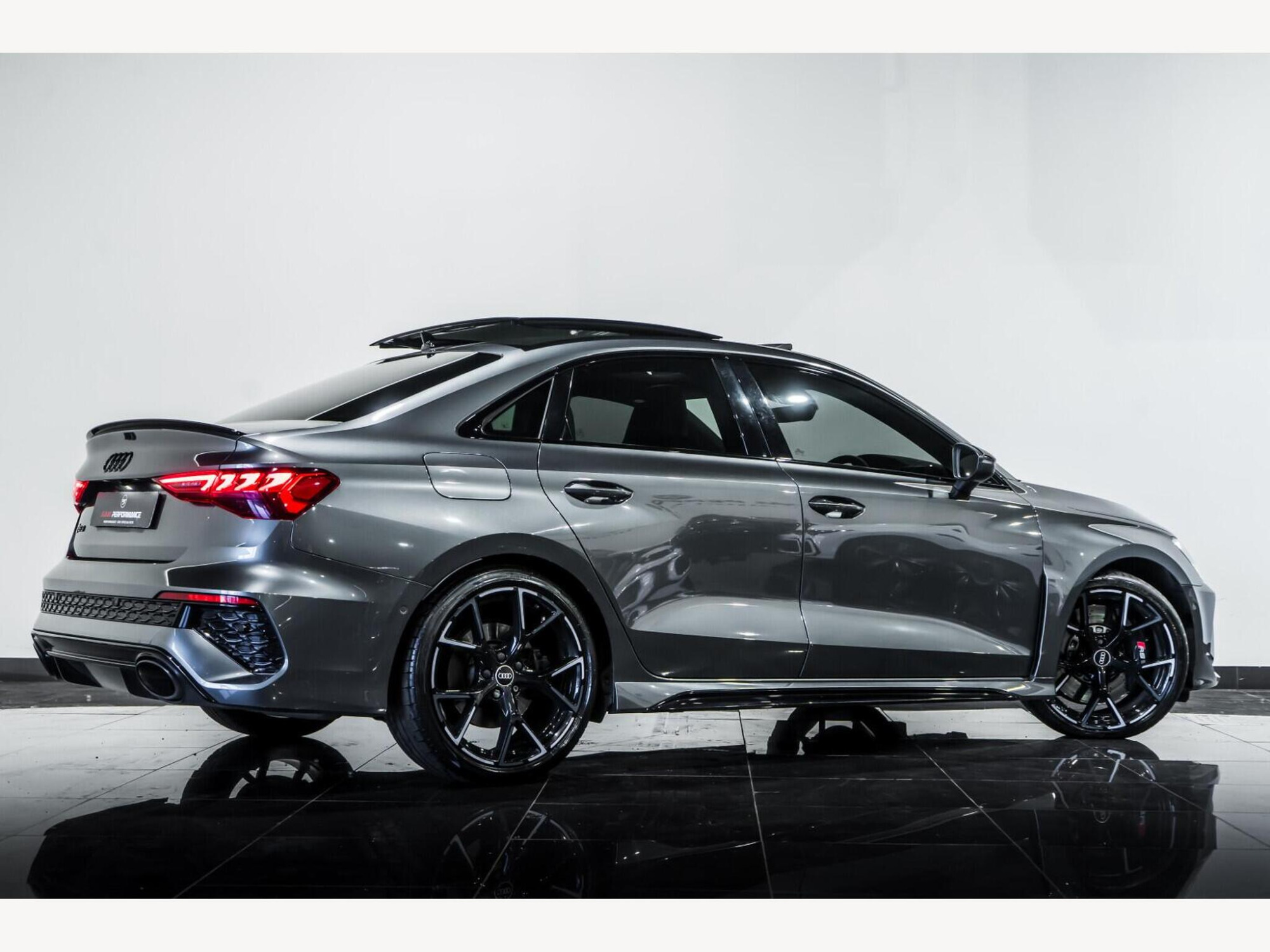 2022 Audi RS3 image 3