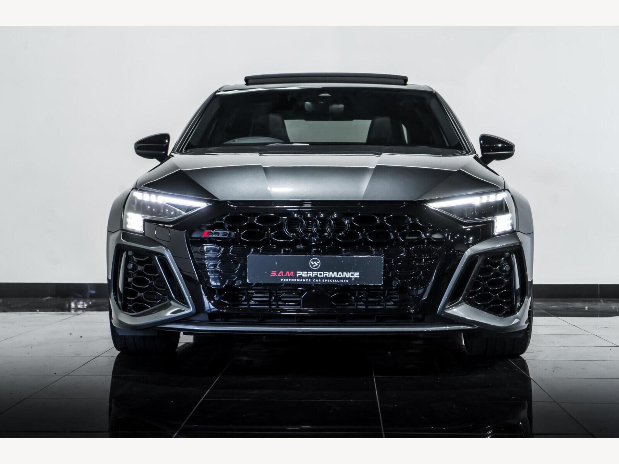 2022 Audi RS3 image 7