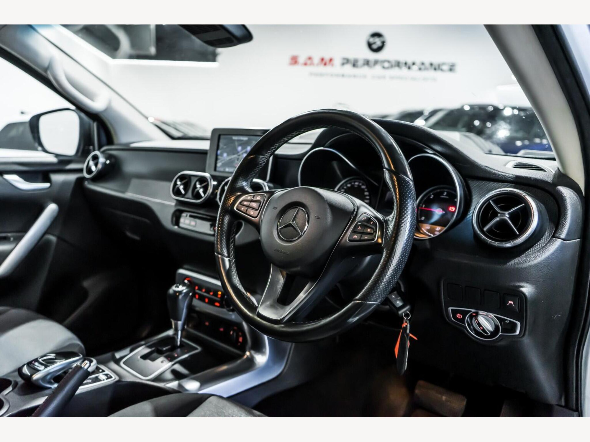2019 Mercedes-Benz X CLASS image 9