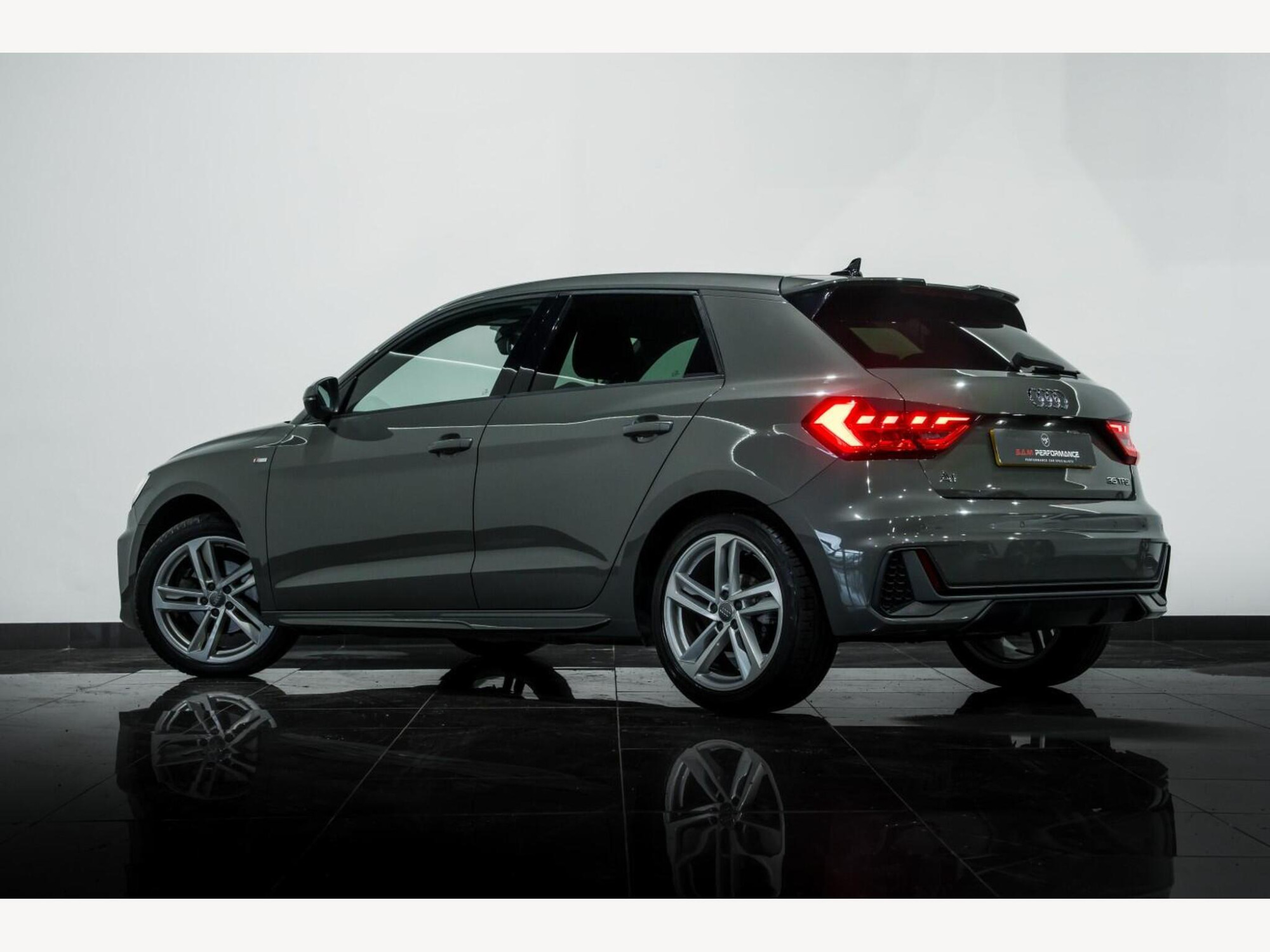 2019 Audi A1 image 4