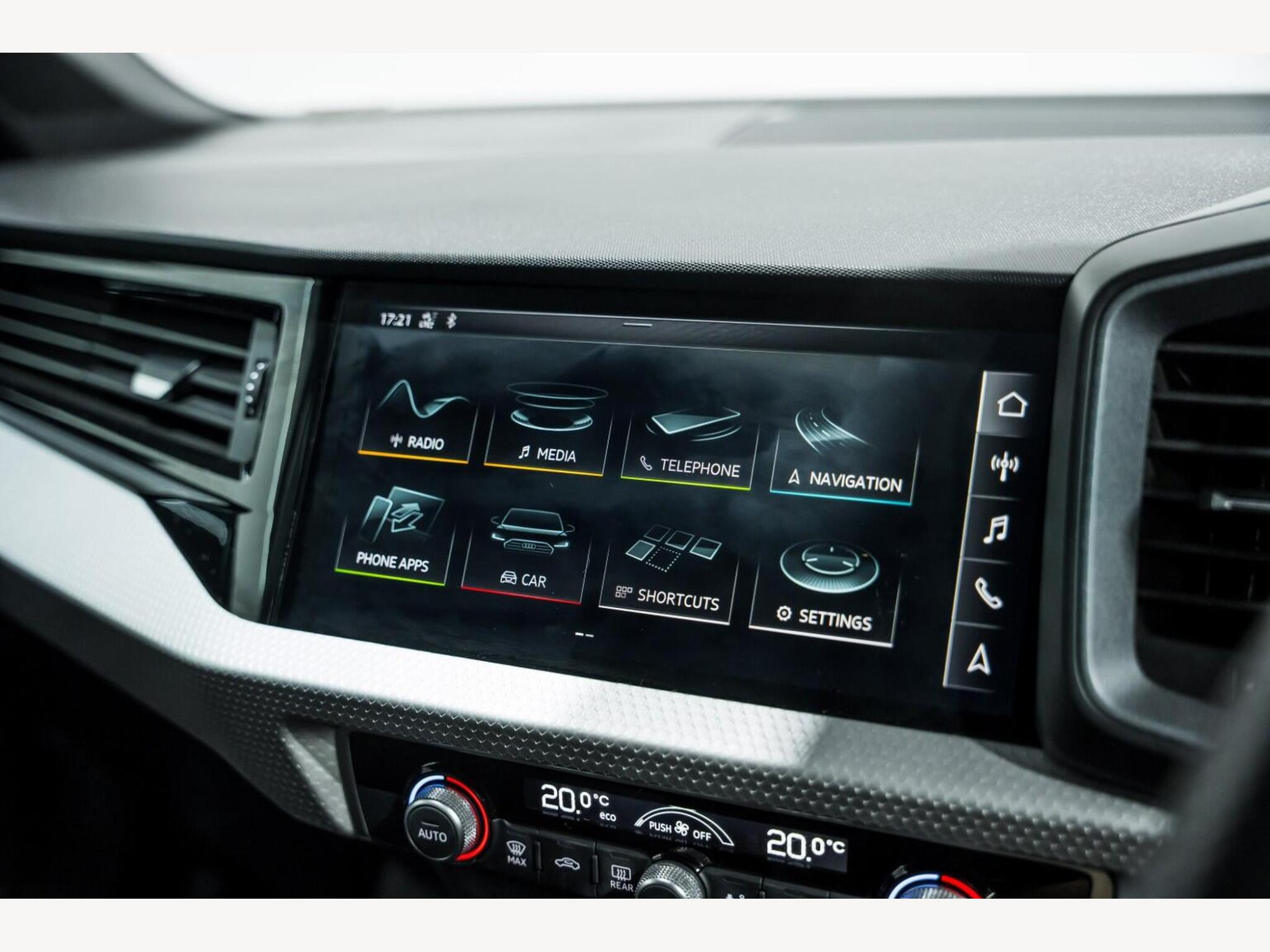 2019 Audi A1 image 17