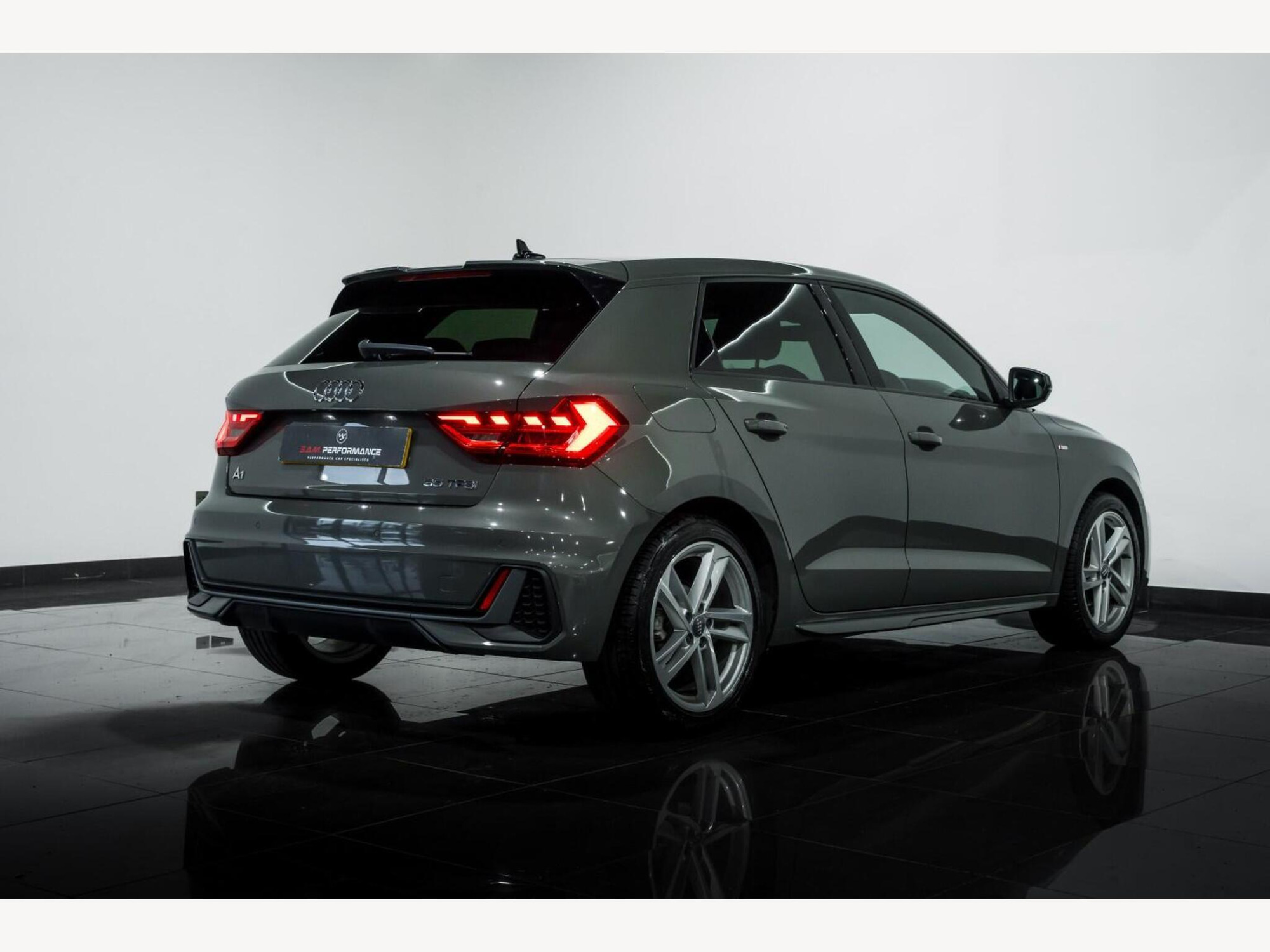 2019 Audi A1 image 6