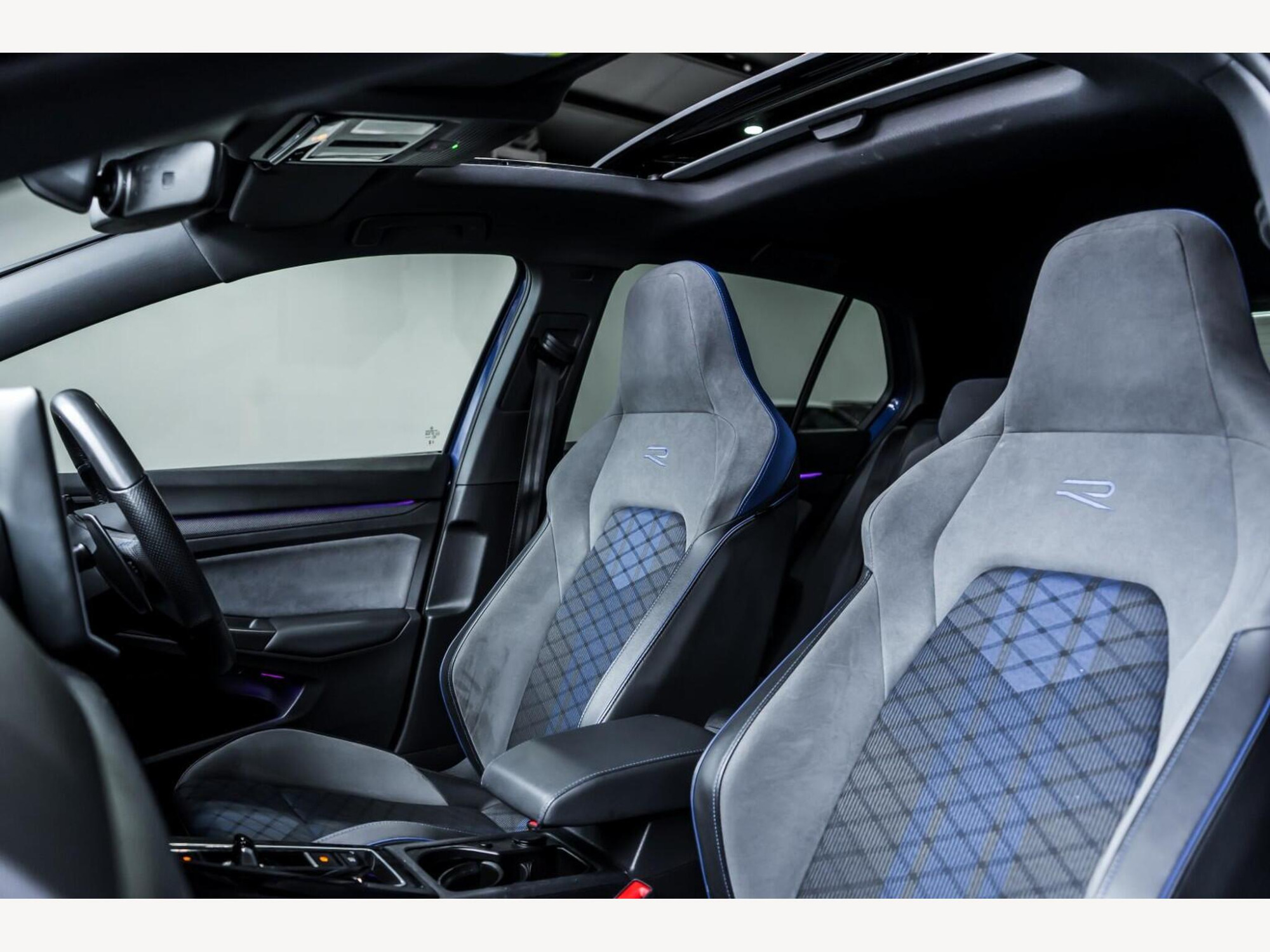 2025 Volkswagen GOLF image 13