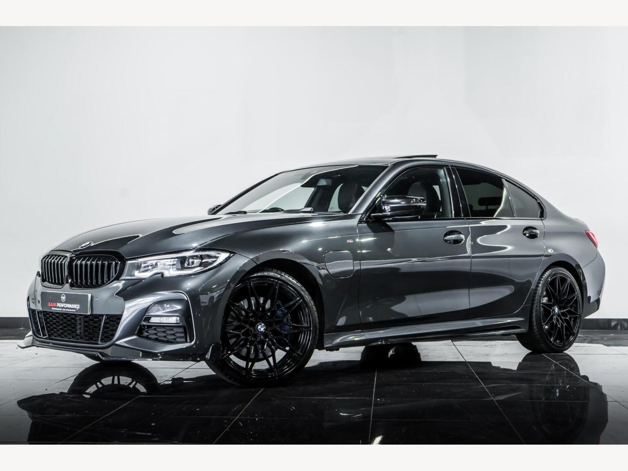 2020 BMW 3 SERIES image 2