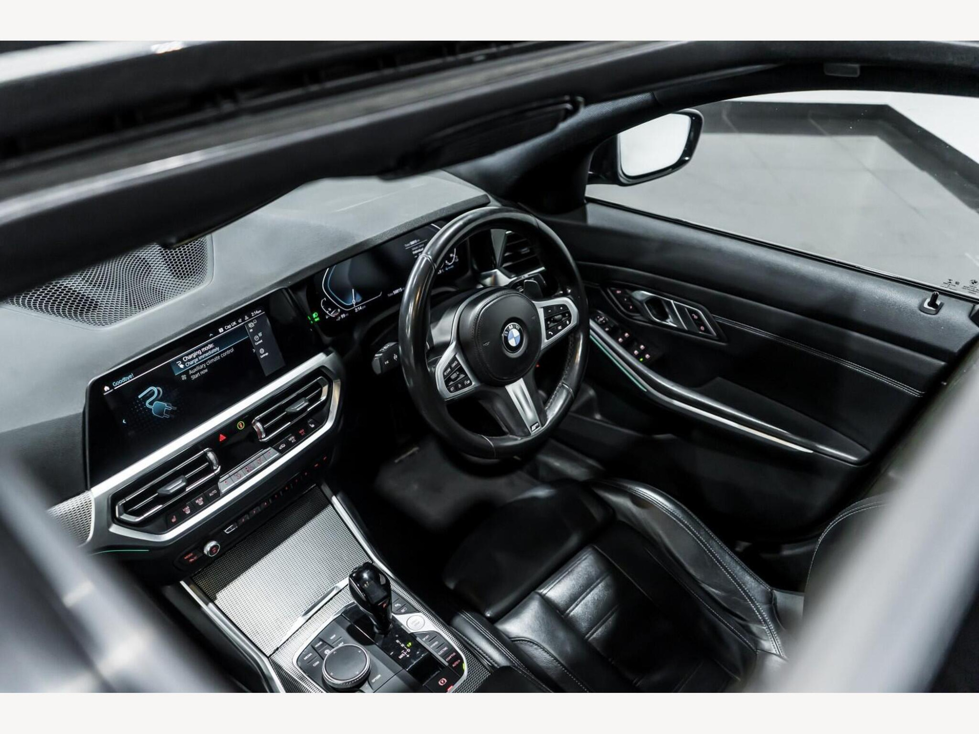 2020 BMW 3 SERIES image 14