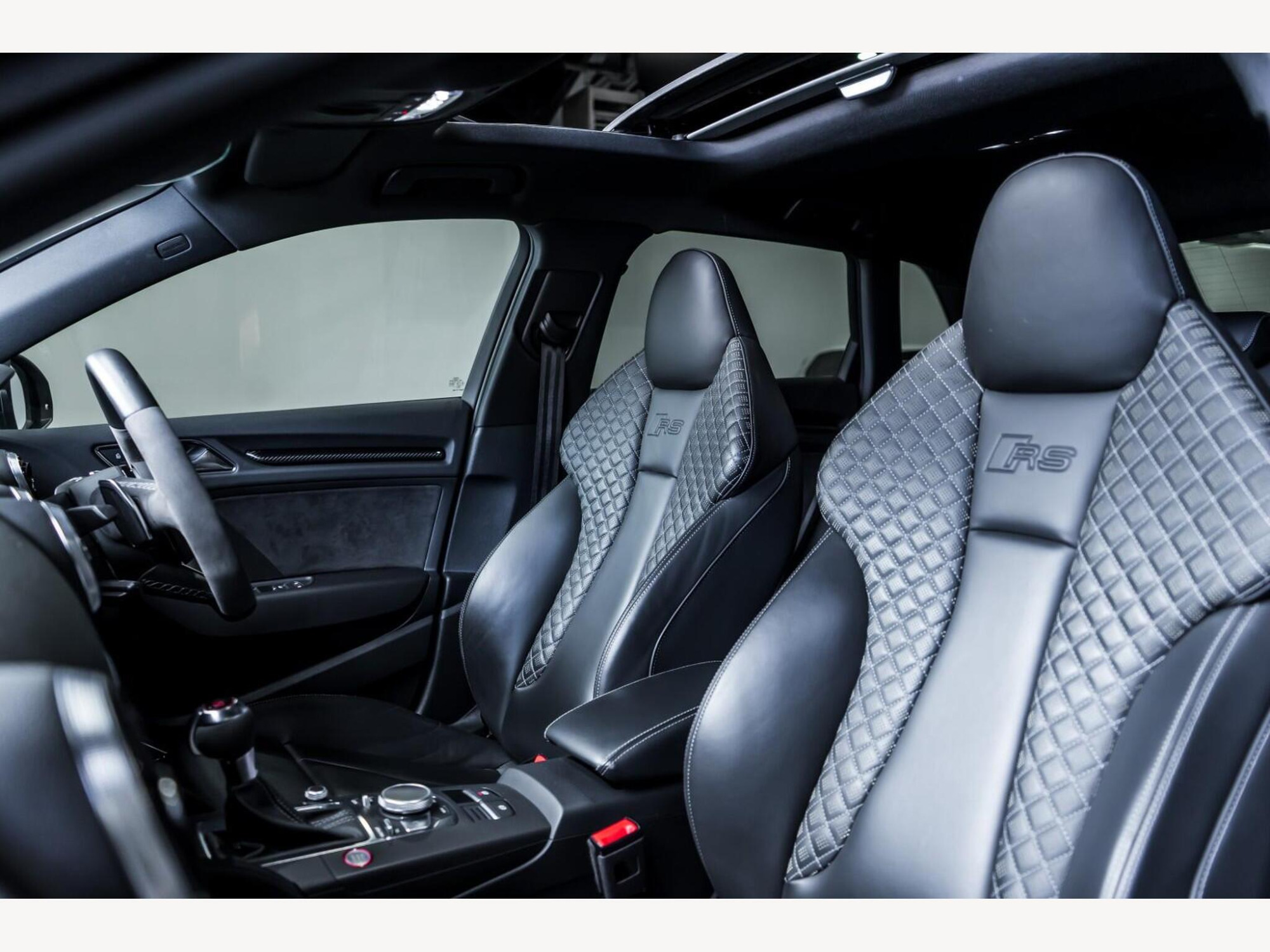 2019 Audi RS3 image 13