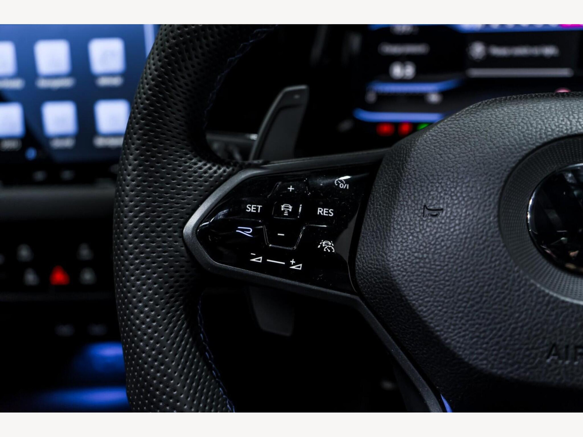 2022 Volkswagen GOLF image 19