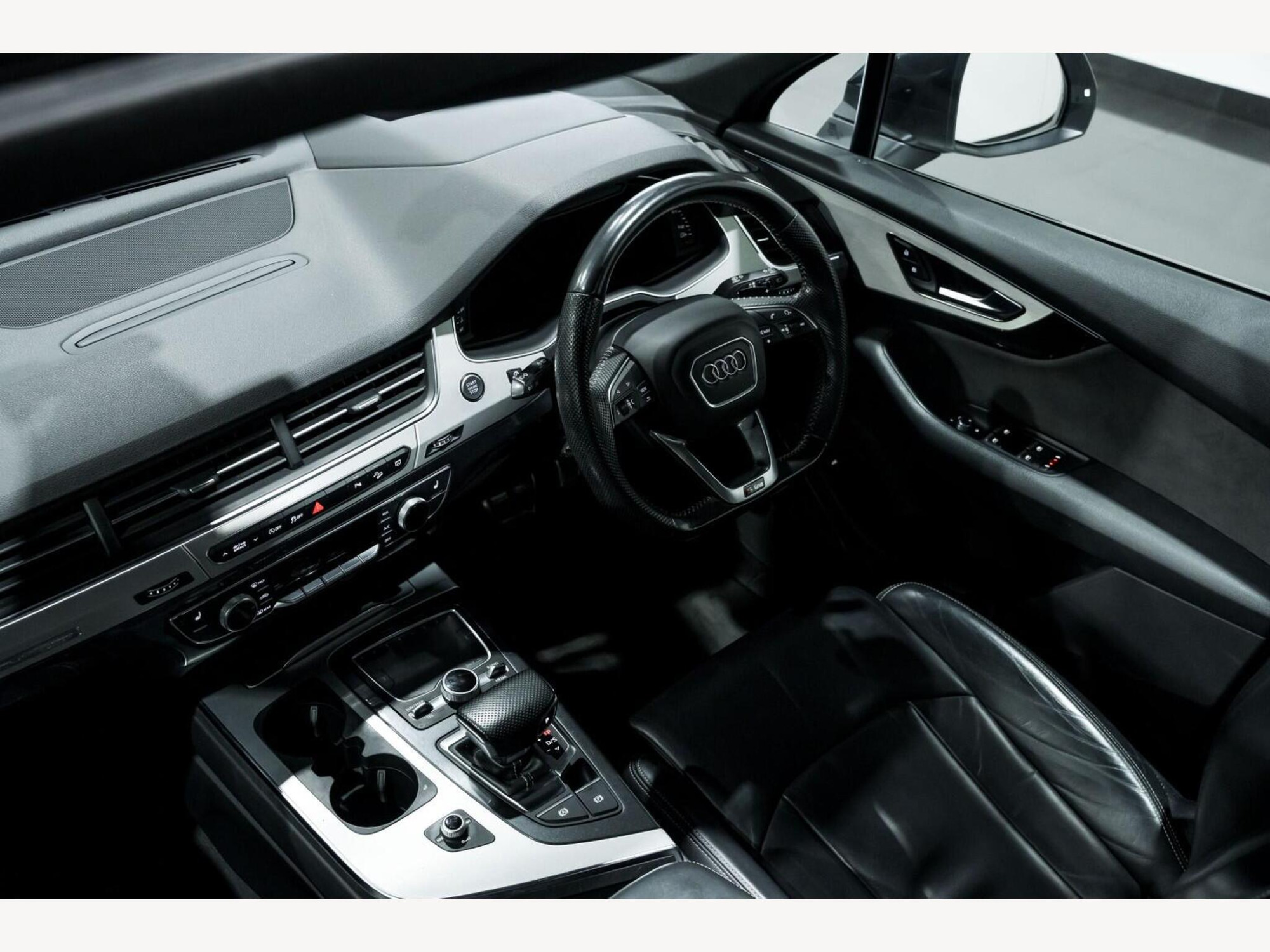 2018 Audi Q7 image 17