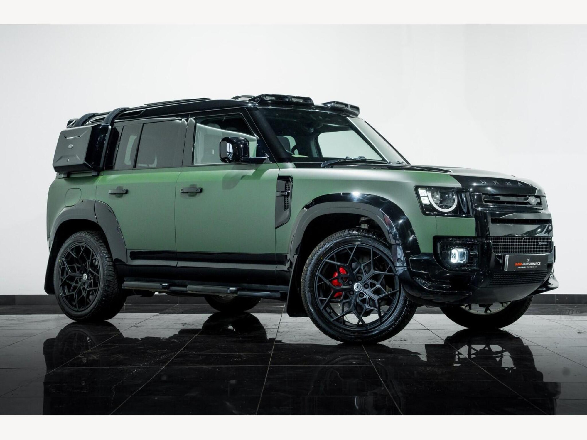 Land Rover DEFENDER 110