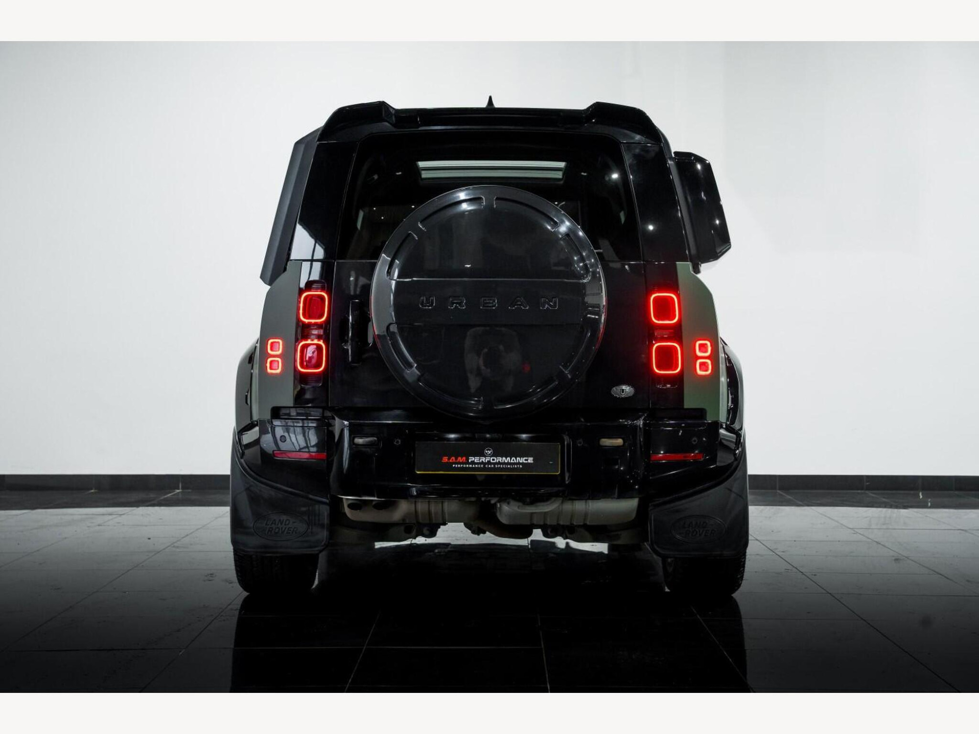 2022 Land Rover DEFENDER 110 image 8