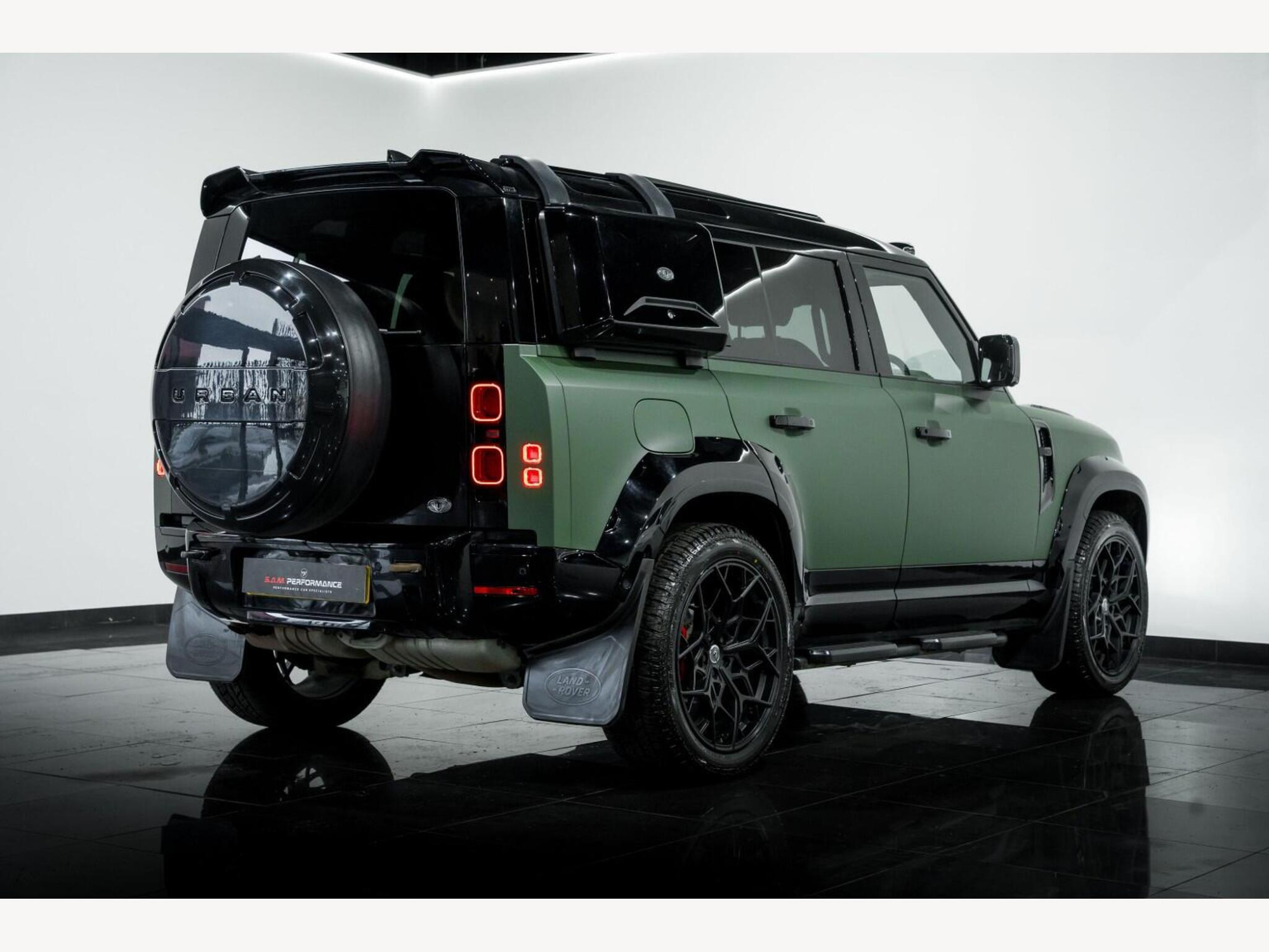 2022 Land Rover DEFENDER 110 image 5