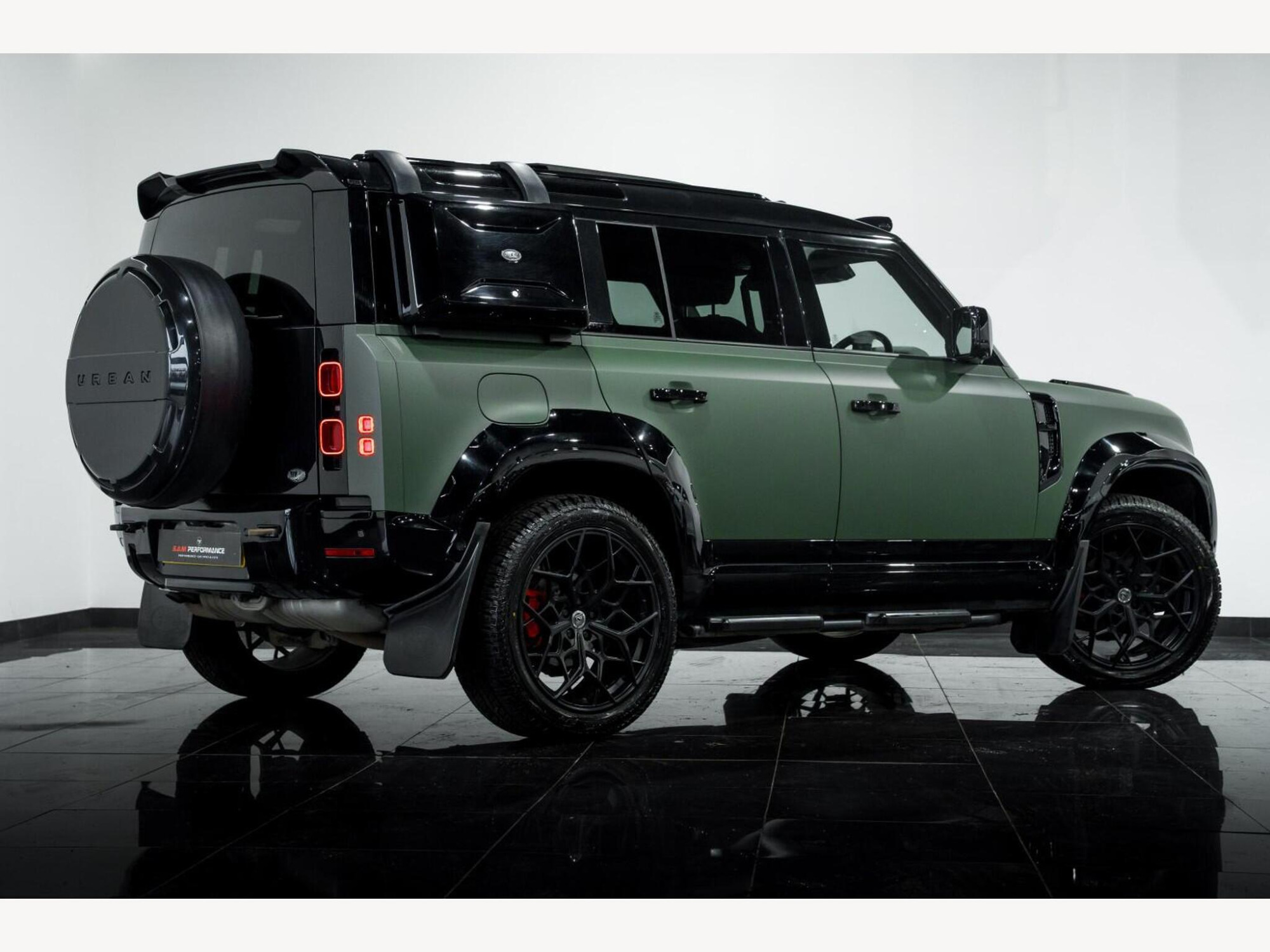 2022 Land Rover DEFENDER 110 image 3