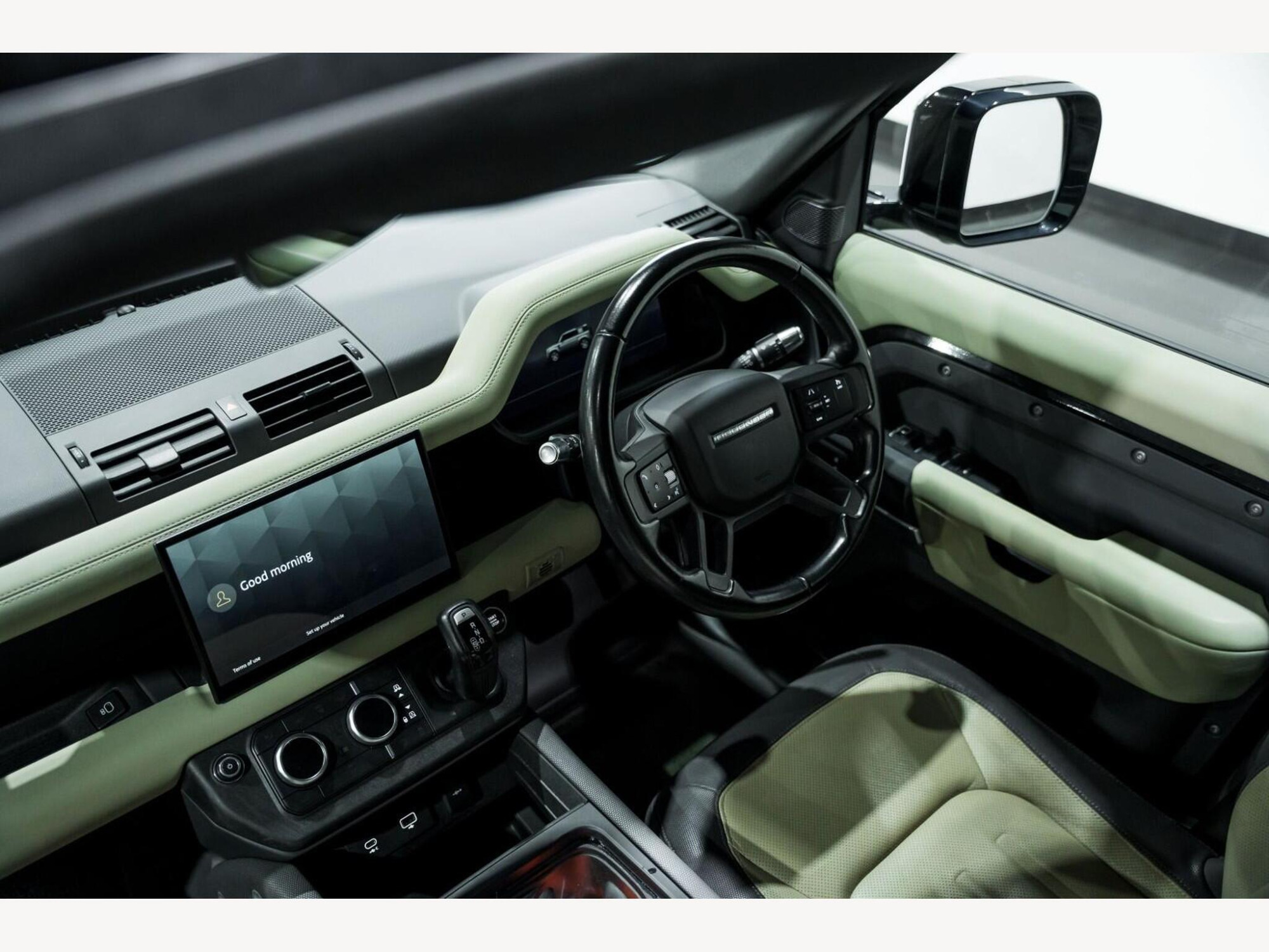 2022 Land Rover DEFENDER 110 image 21