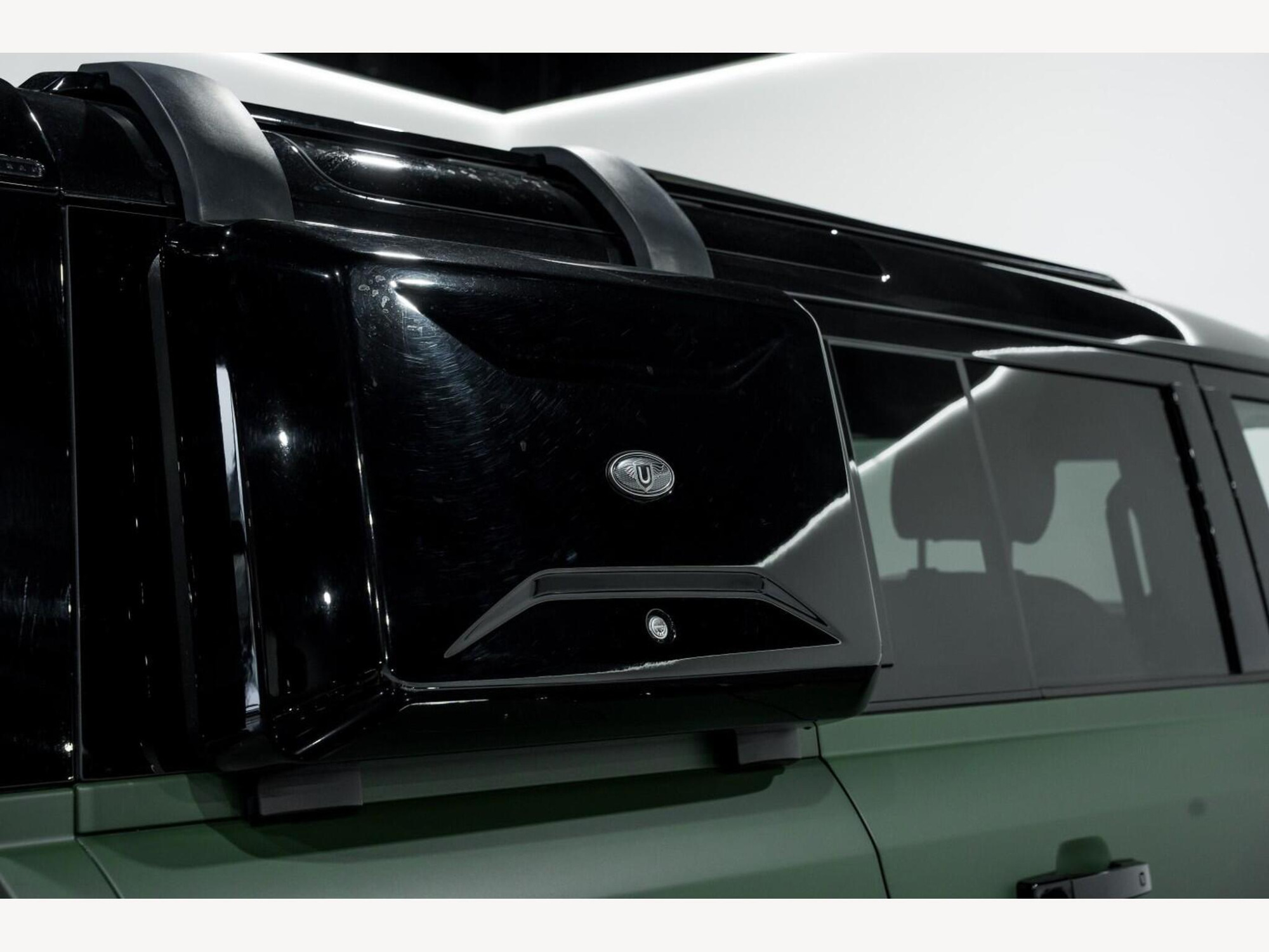 2022 Land Rover DEFENDER 110 image 11