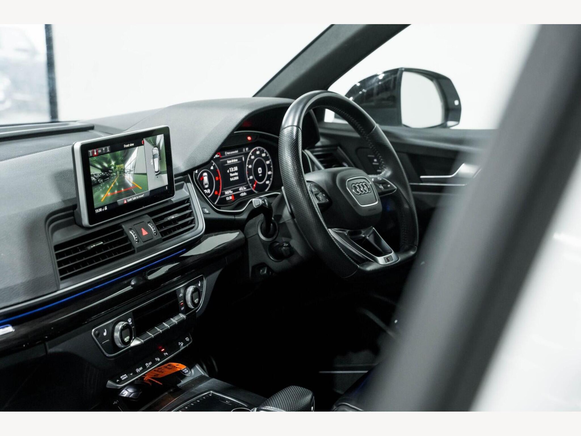 2019 Audi Q5 image 16